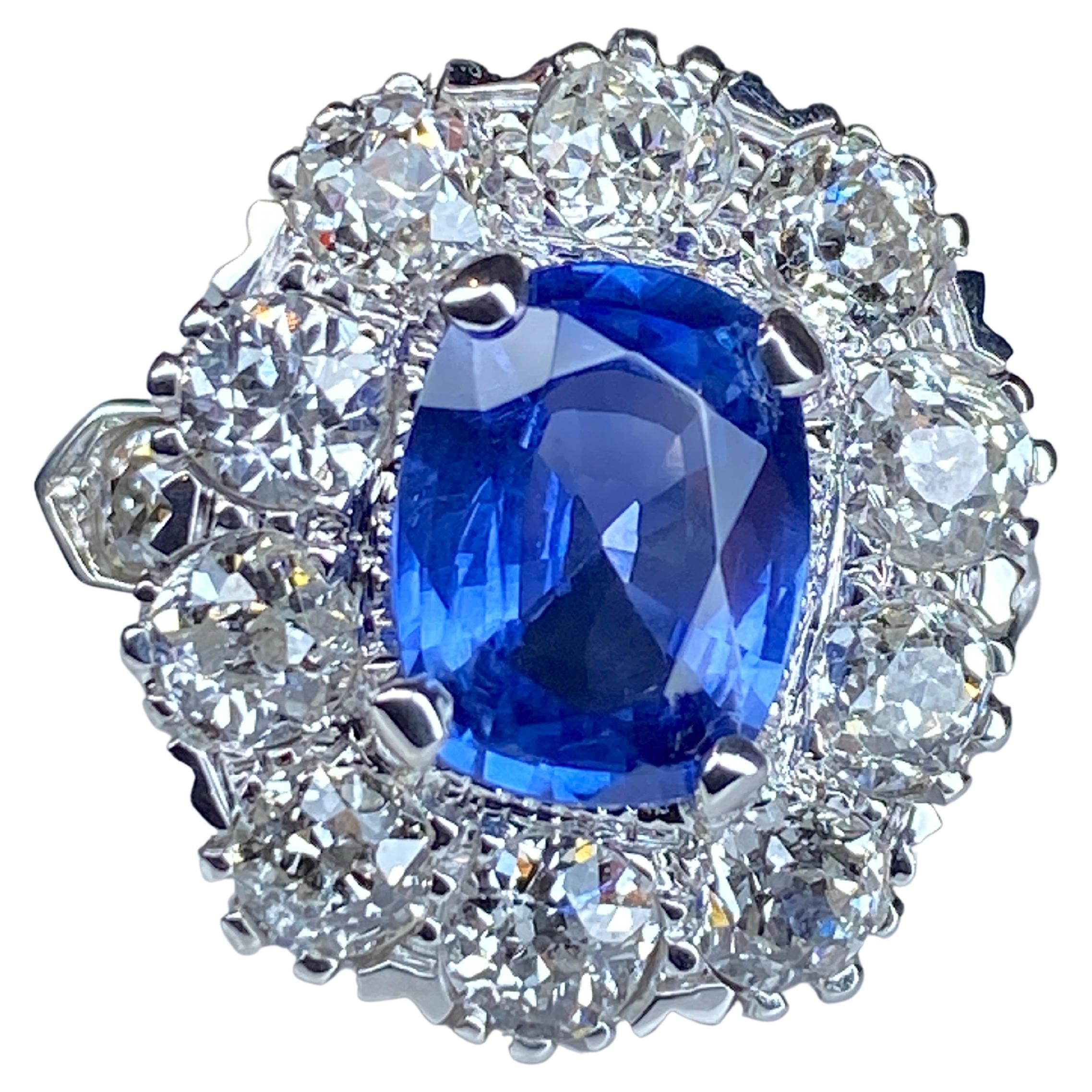 Engagement Ring in 18 Carat Gold, 'Pompadour' with Sapphire and Diamonds