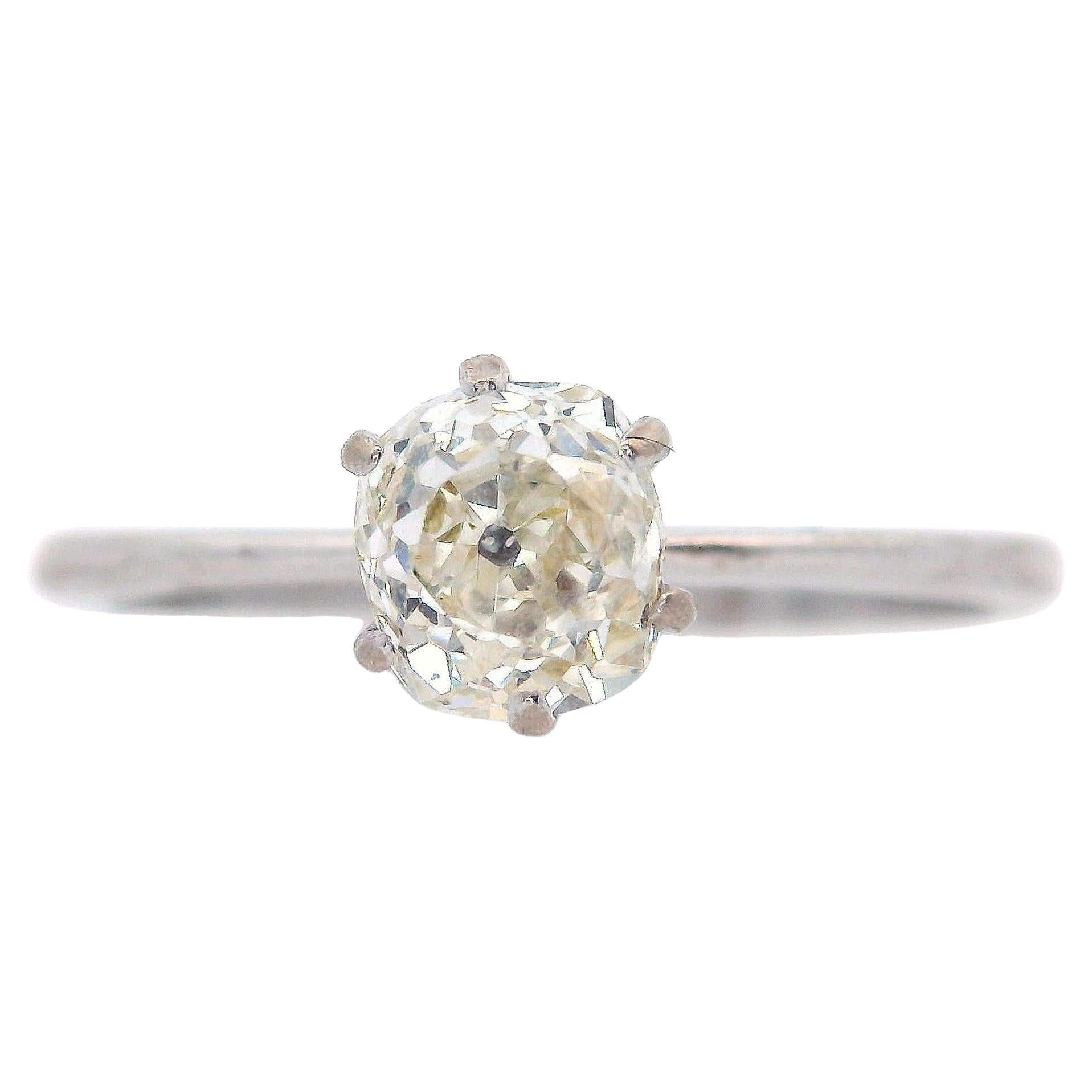 Bague de fiançailles en or 18k avec 0.60 cts de diamant ancienne mine