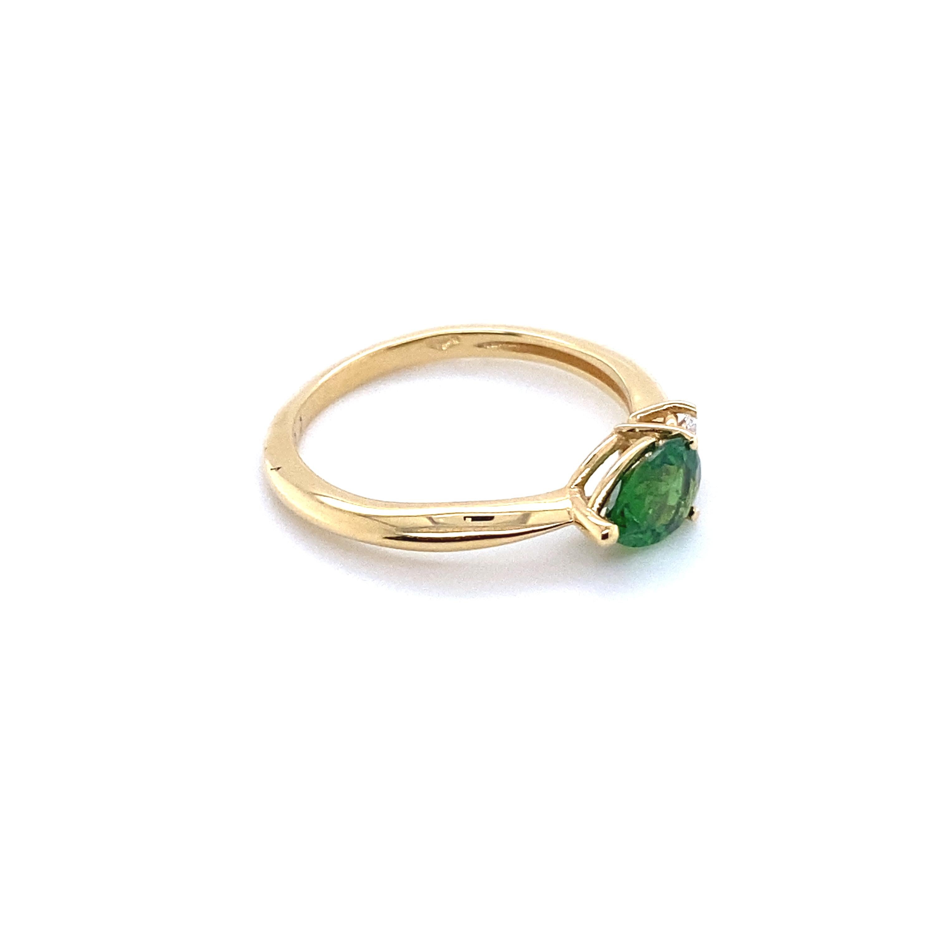 Artisan Engagement Ring in Gold with a Green Tourmaline and Diamond For Sale