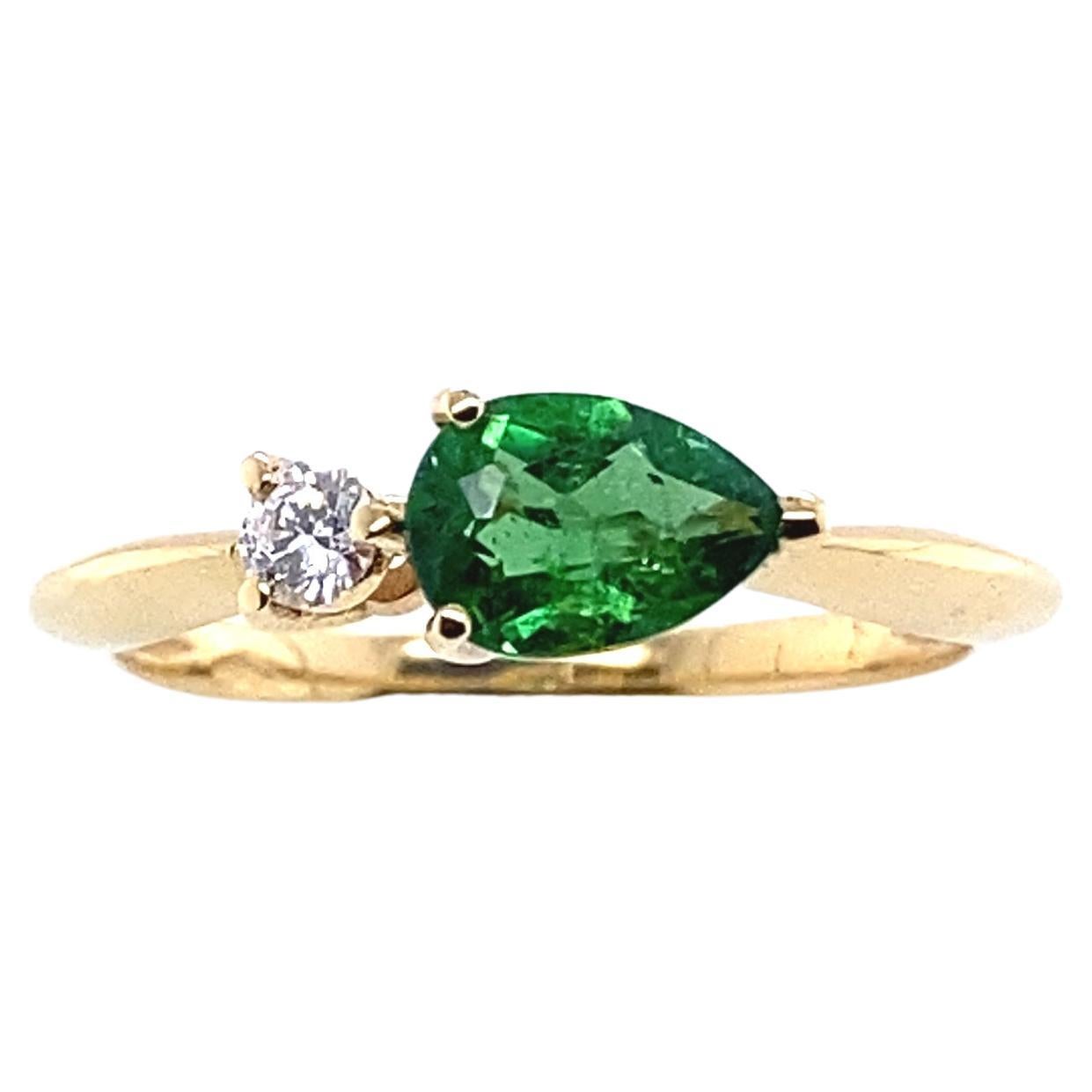 Engagement Ring in Gold with a Green Tourmaline and Diamond For Sale