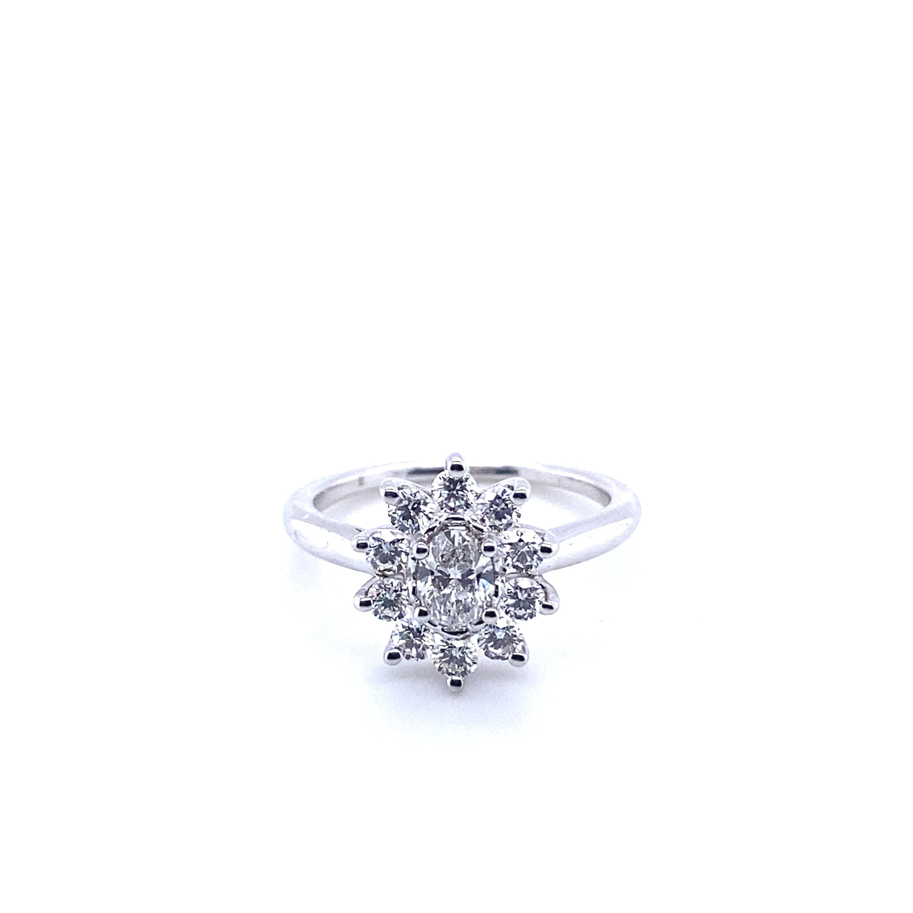 Brilliant Cut Engagement Ring Diamonds White Gold  18 Karat For Sale