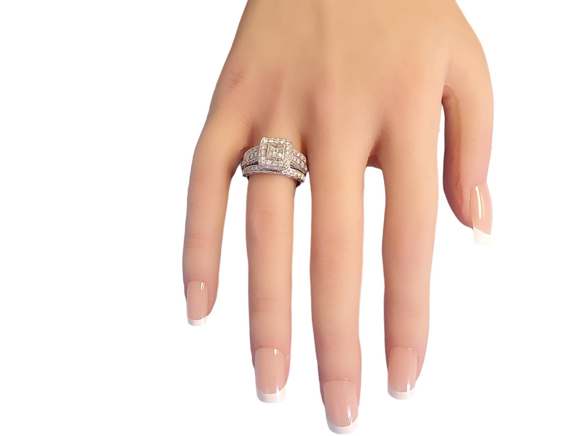 Verlobungsring, Prinzessinnenschliff Mittelstein Halo 1,75tcw Diamanten Großer Look! Damen im Angebot
