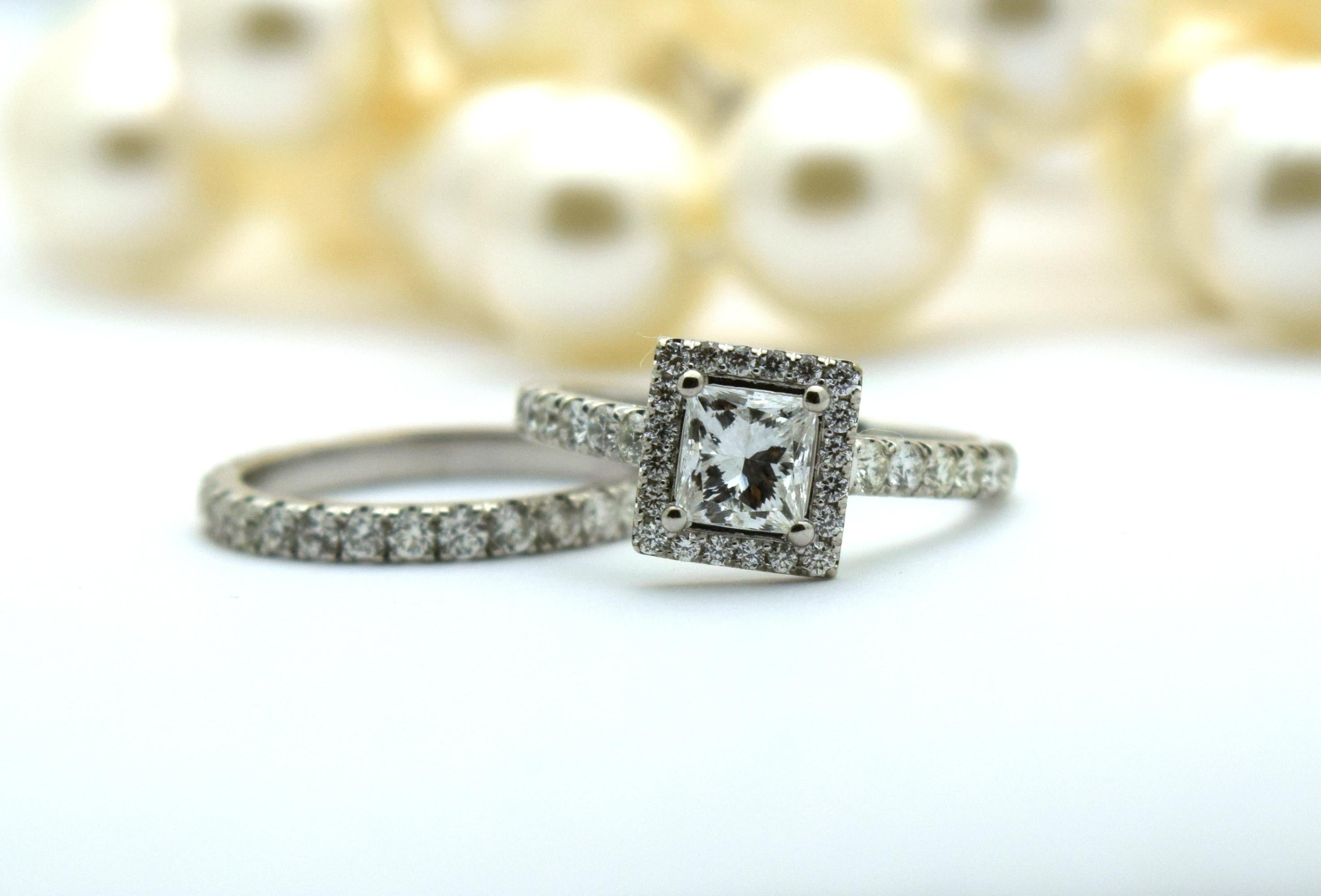 Engagement ring set Princess cut engagement ring 18KT gold diamond ring & band For Sale 1