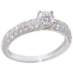 Verlobungsring mit weißen Diamanten aus 18 Karat Weißgold