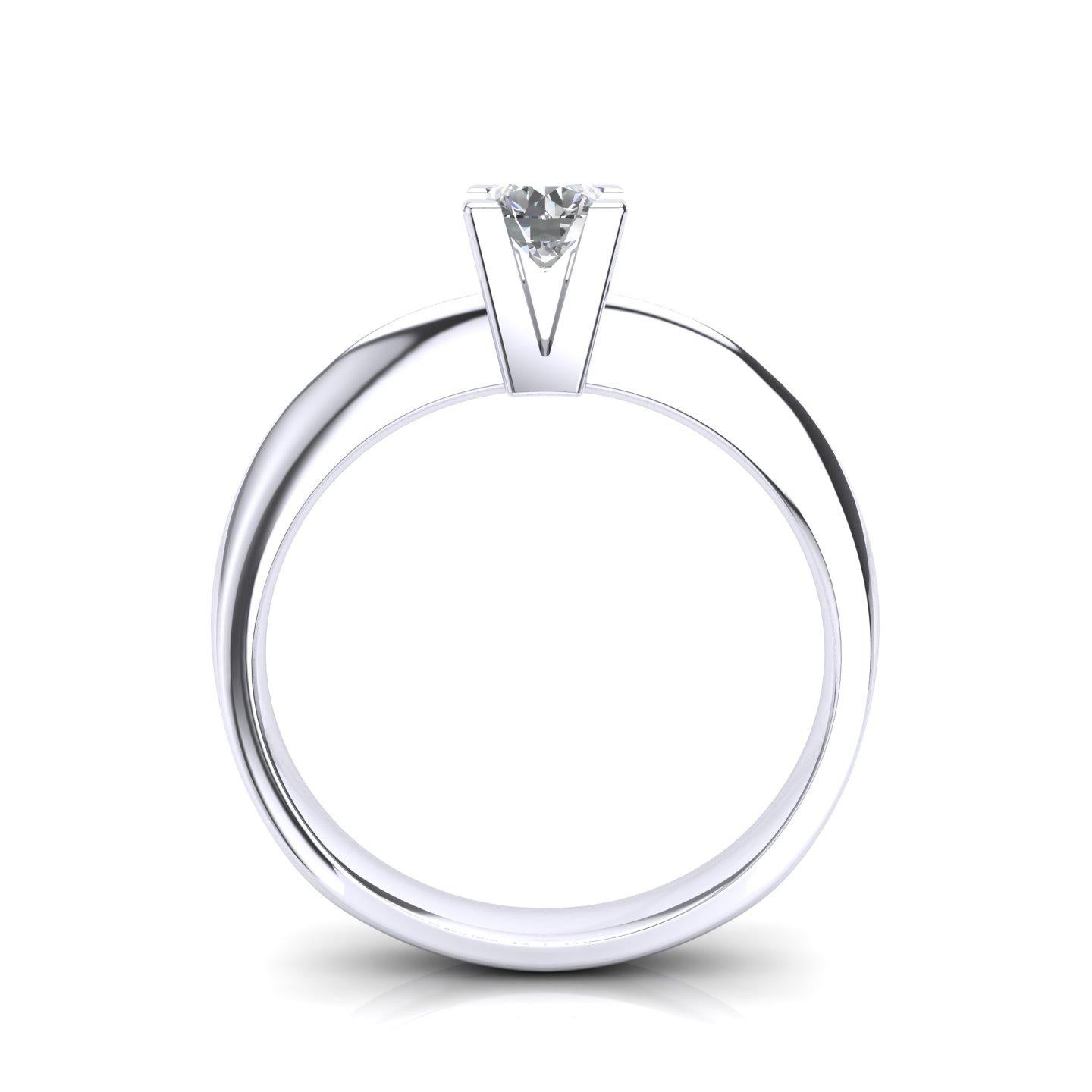 En vente :  Bague de fiançailles en or 18 carats avec diamant blanc naturel certifié 0, 30 carat G SI1 3