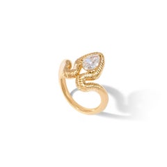 Engagement ring with pear shaped diamond and engraving work