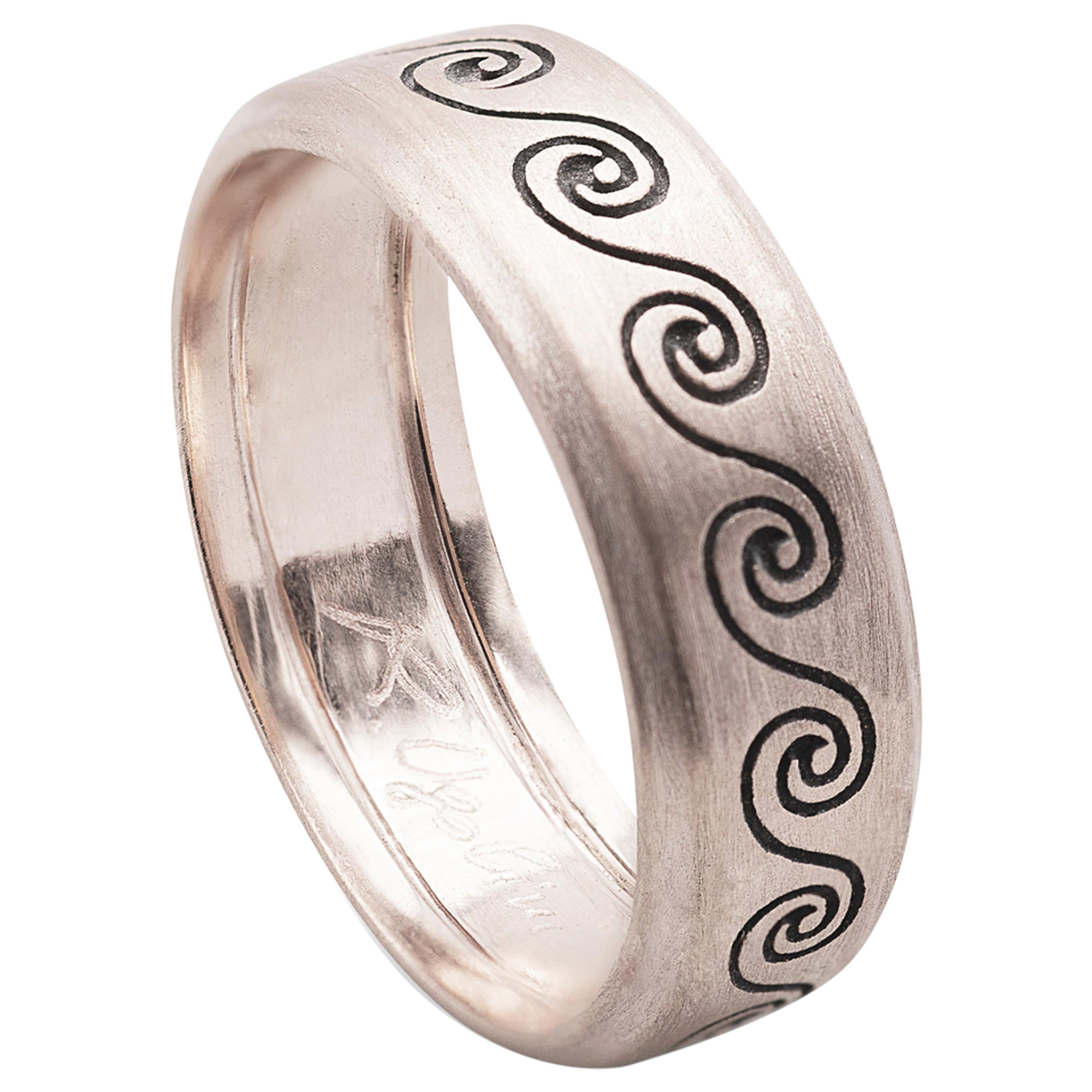 Engagement Satin 18 Karat White Gold Wave Unisex Design Ring For Sale