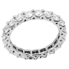 Verlobungsring aus Weißgold mit weißem Diamantband aus Weißgold für sie