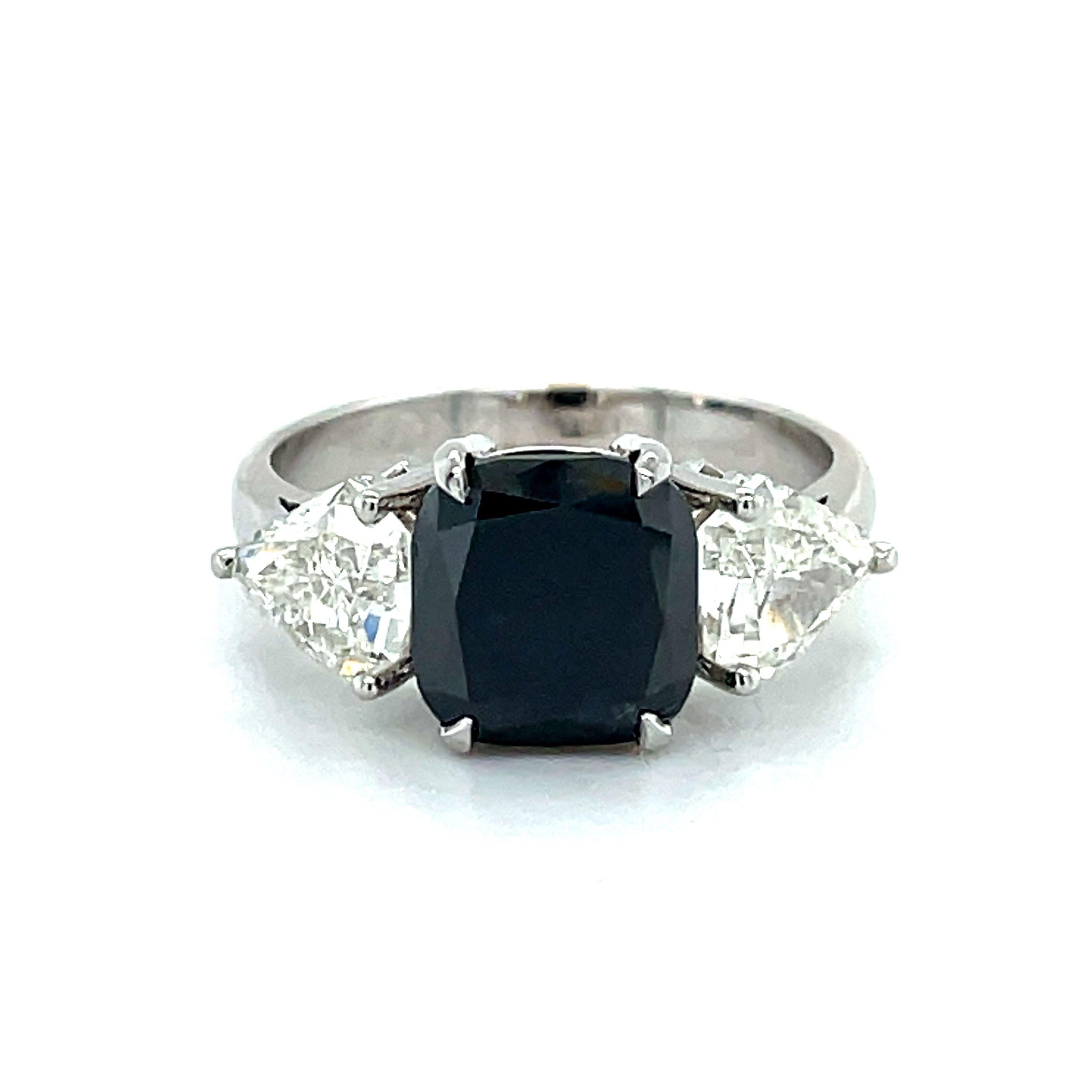 Black diamond Engagment ring,gothic ring, one of a king engagment ring, alternative engagement ring  2.35ct Black Diamond, Trillions cut side Diamonds 18K white gold

Jewelry Material: White Gold 18k (the gold has been tested by a