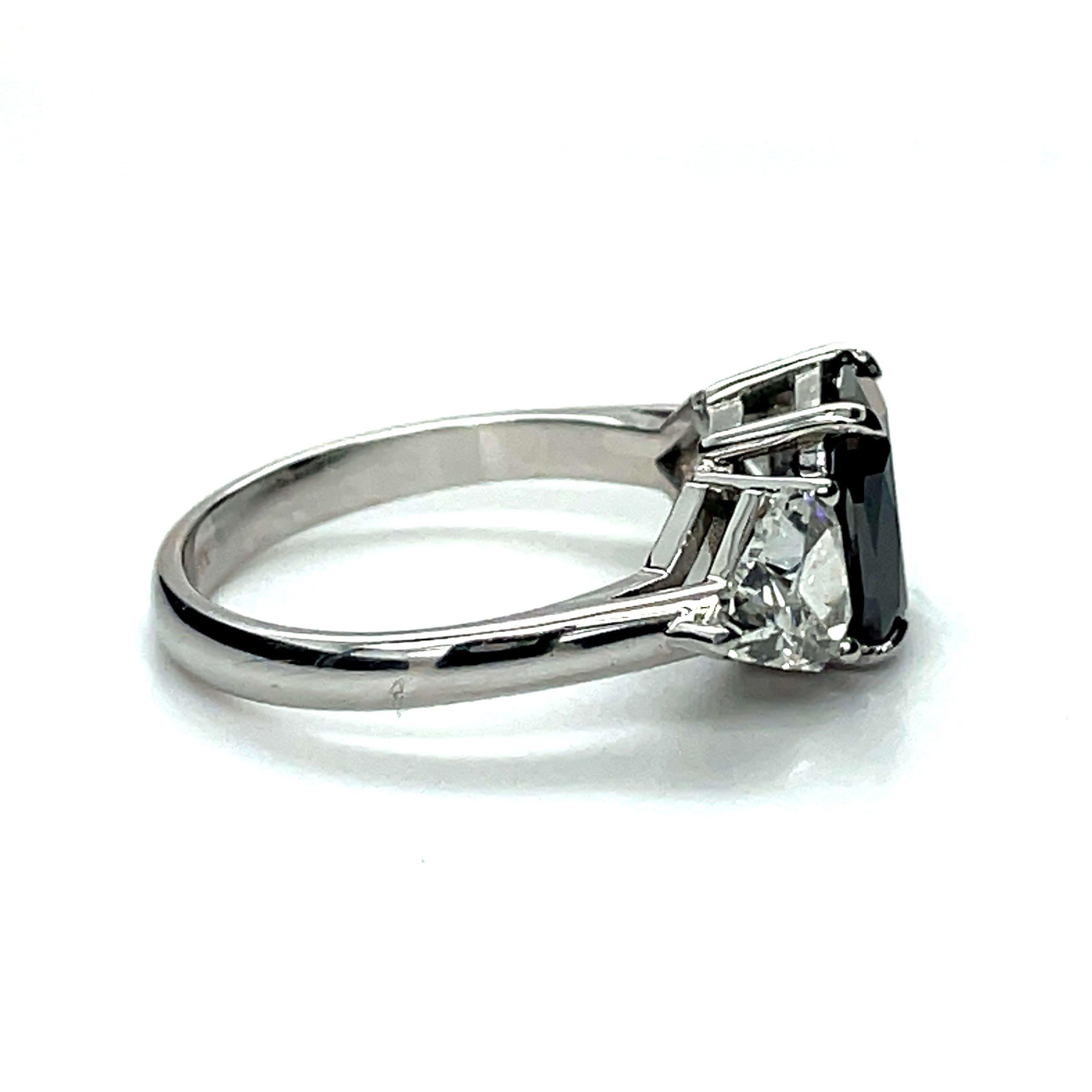  Engagment ring, 2.35ct Black Diamond Trillions cut side Diamonds 18K white gold In Excellent Condition For Sale In Ramat Gan, IL