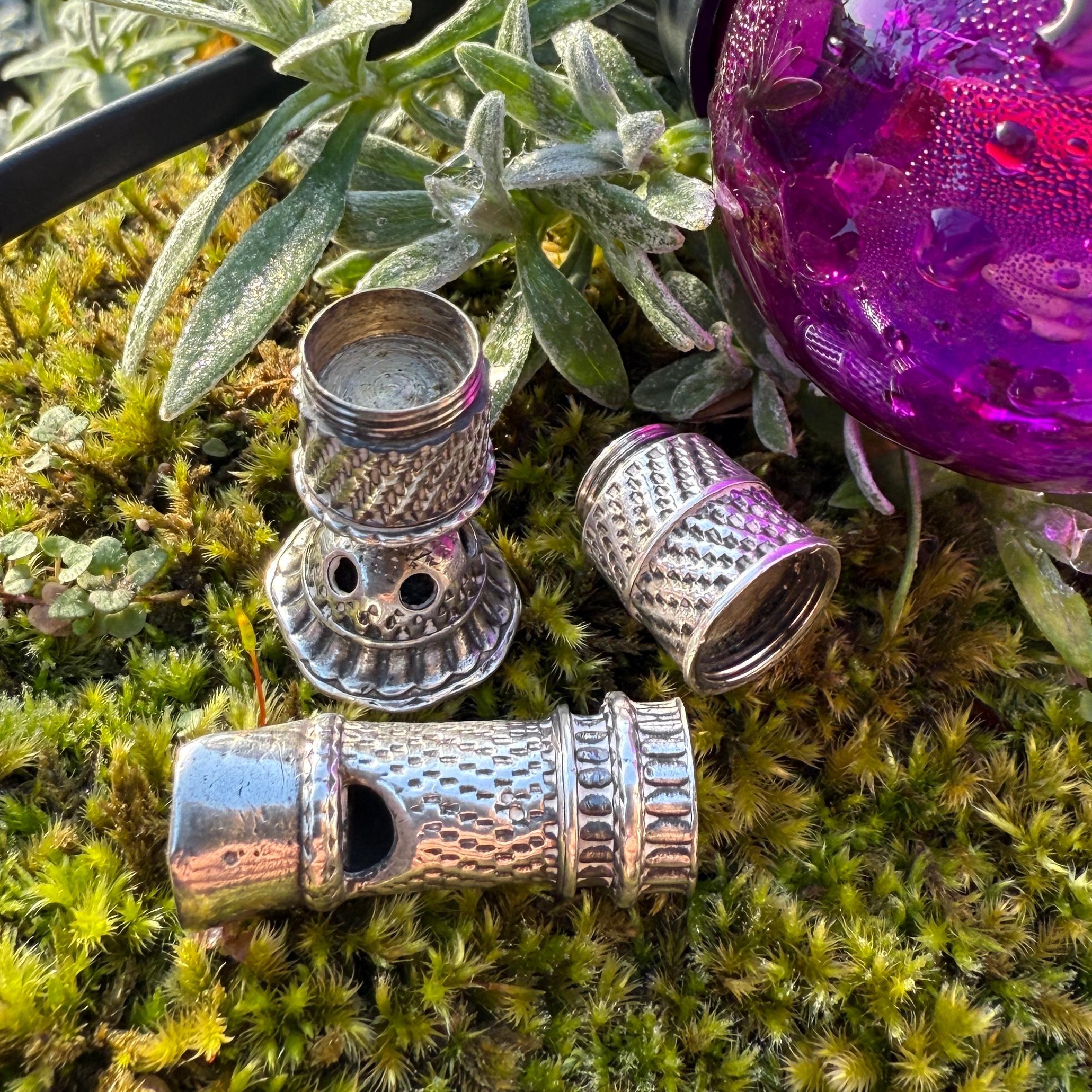 Engine-Turned Silver Combination Pomander Whistle. Augsburg, early 18th century. en Bueno estado para la venta en London, GB