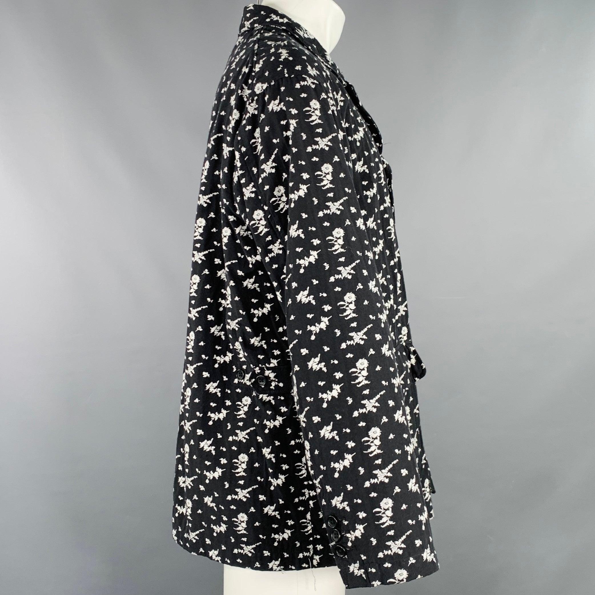 ENGINEERED GARMENTS Size M Black White Cotton Blend Floral Jacket In Excellent Condition For Sale In San Francisco, CA
