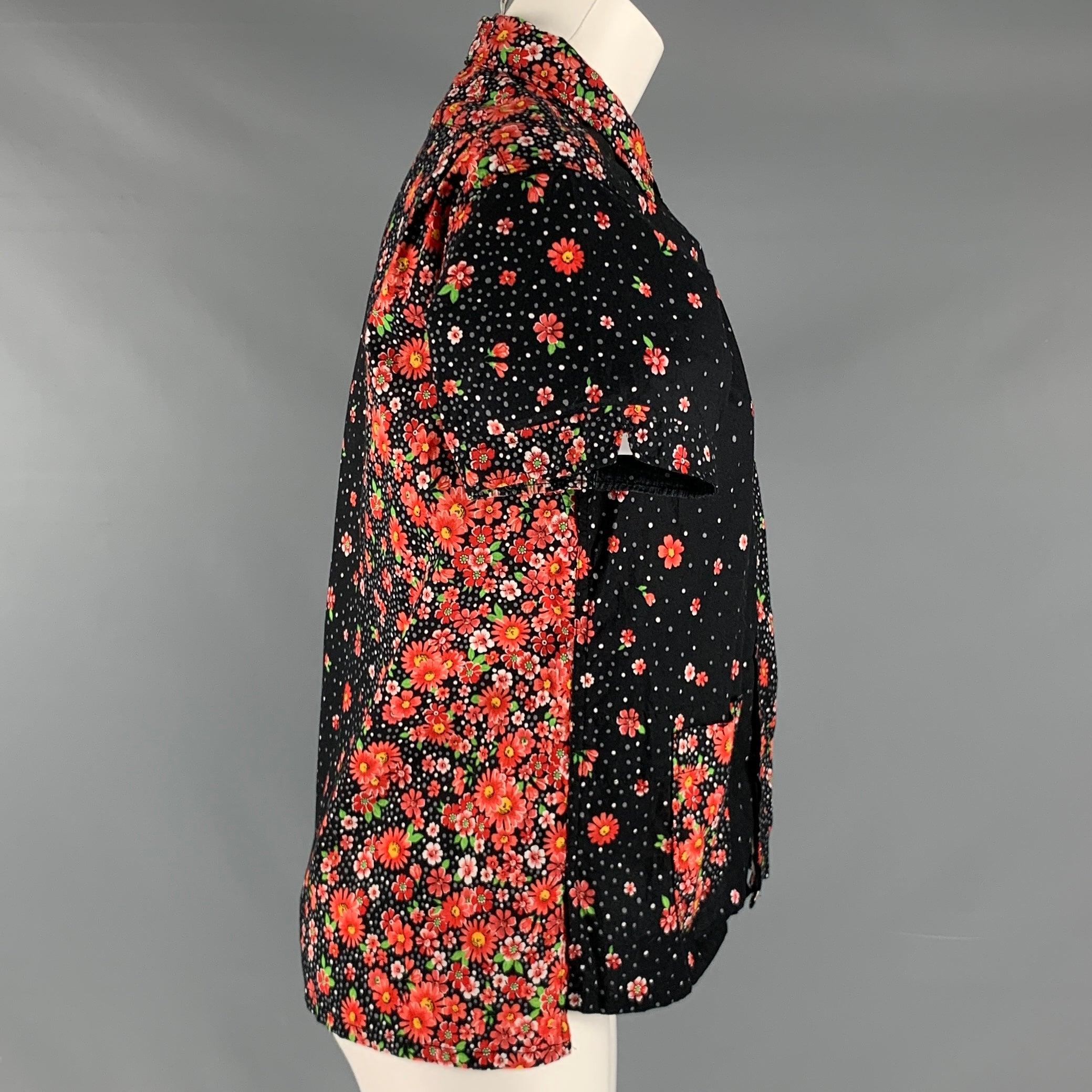 ENGINEERED GARMENTS Size S Black Red Cotton Floral Short Sleeve Casual Top In Excellent Condition In San Francisco, CA