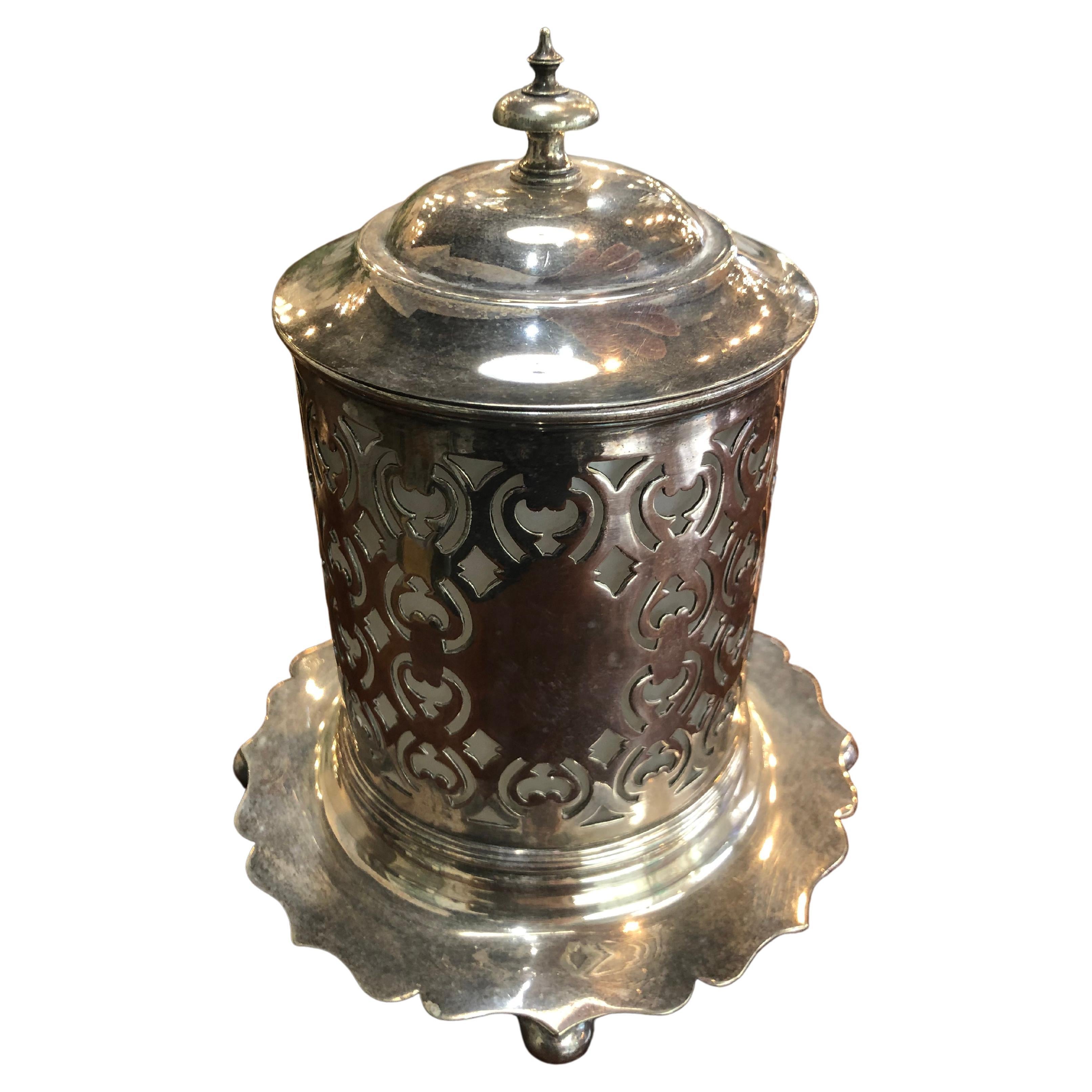 England, 1880, Pierced Silver Plated Jam Pot with a Frosted Liner and Bun Feet For Sale