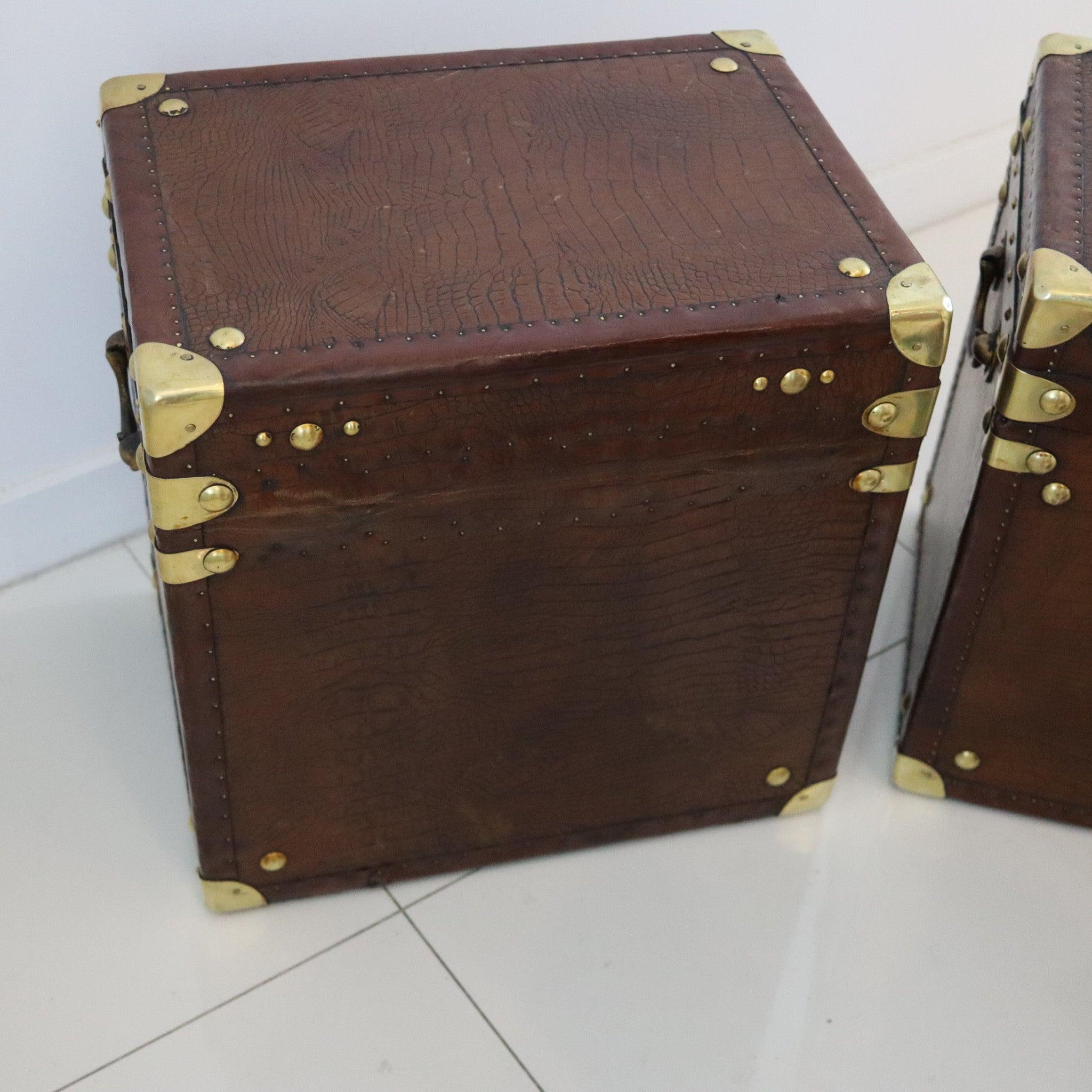 ENGLAND 1890 Victorian Pair Of Army Officer Travel Chests In Crocodile Leather For Sale 3