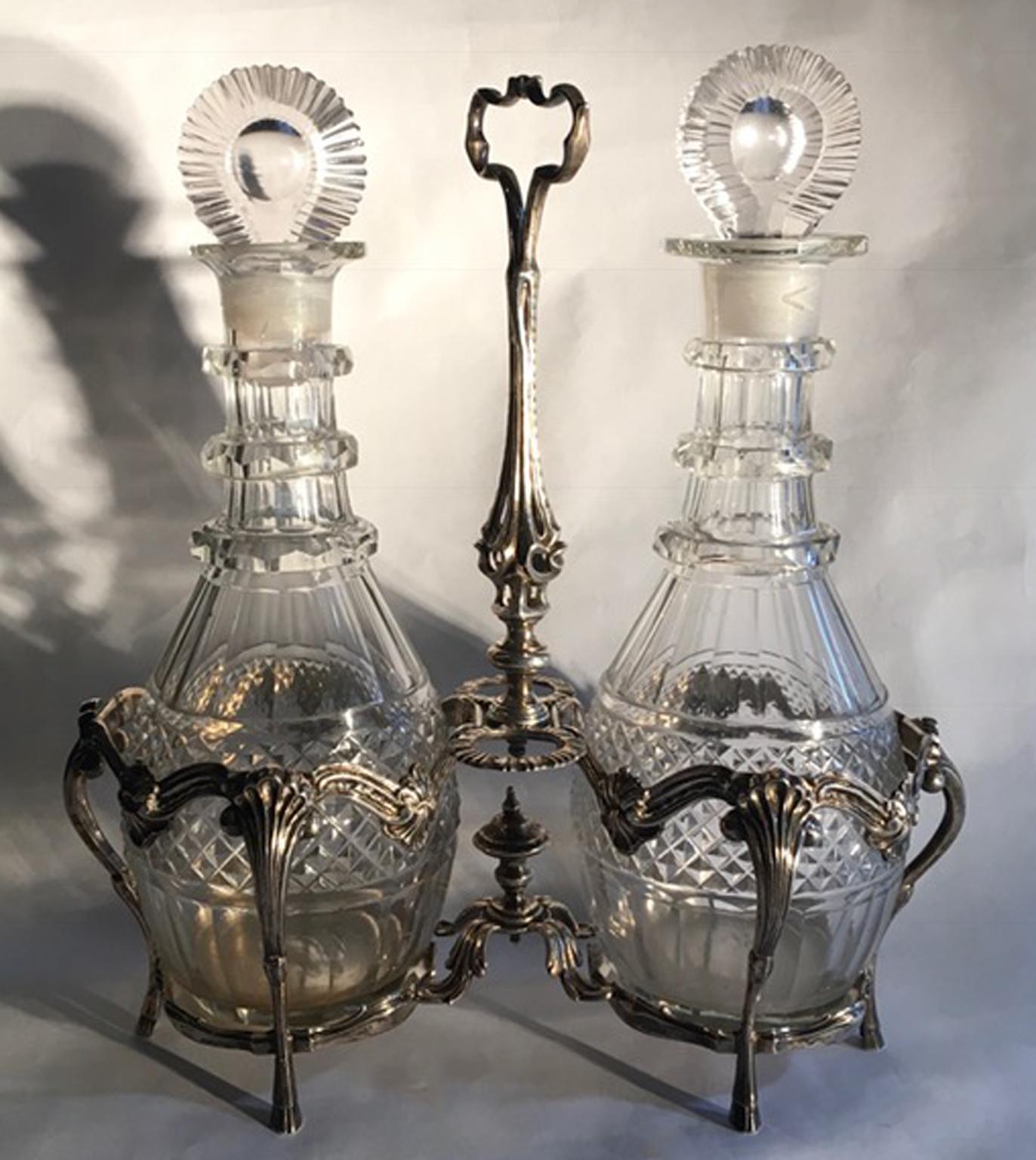 London 1750 George IV Silver Cruet Service Set with Two Cut Glass Bottles For Sale 1