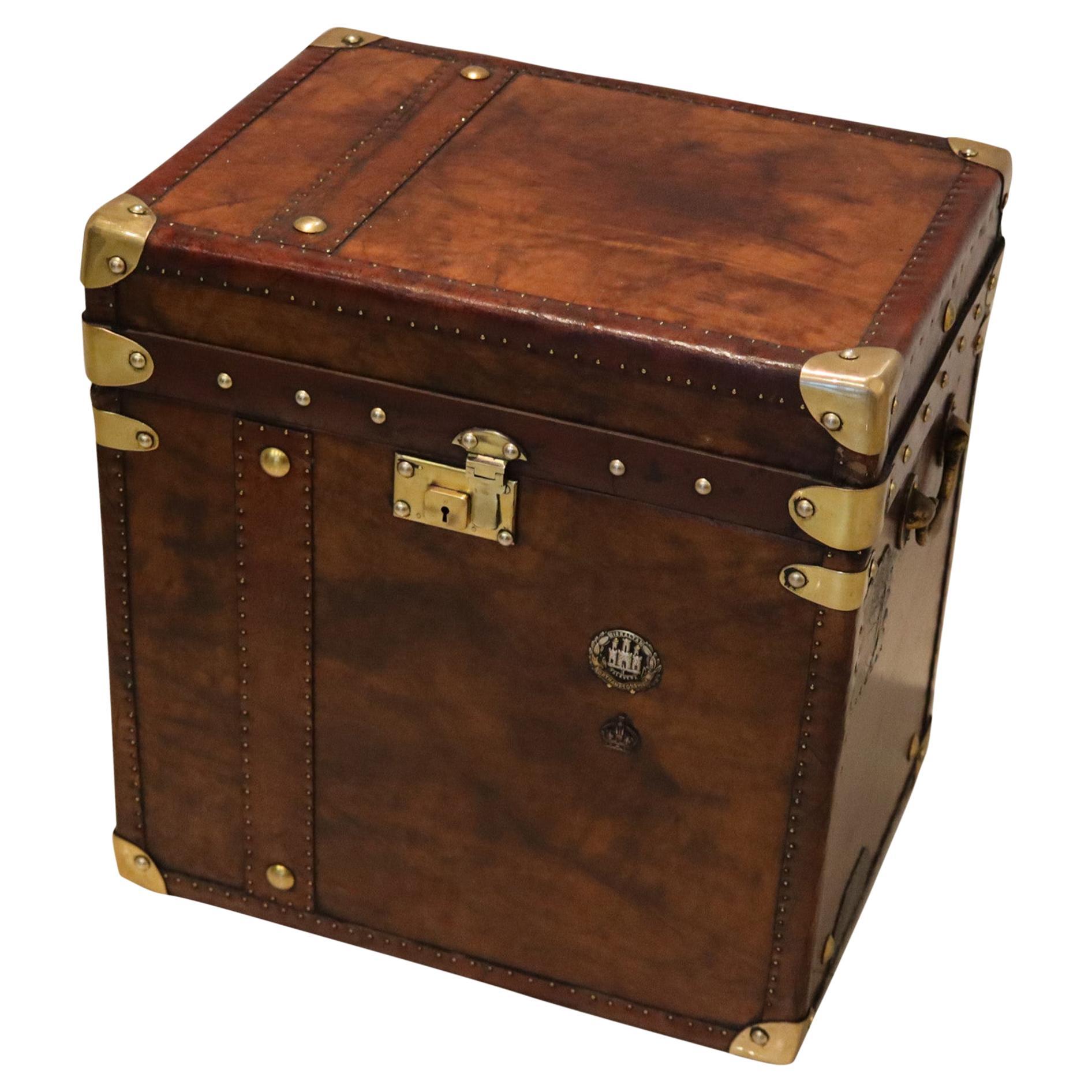 England 1900 Victorian Army Officer Travel Chest In Leather And Bronze For Sale
