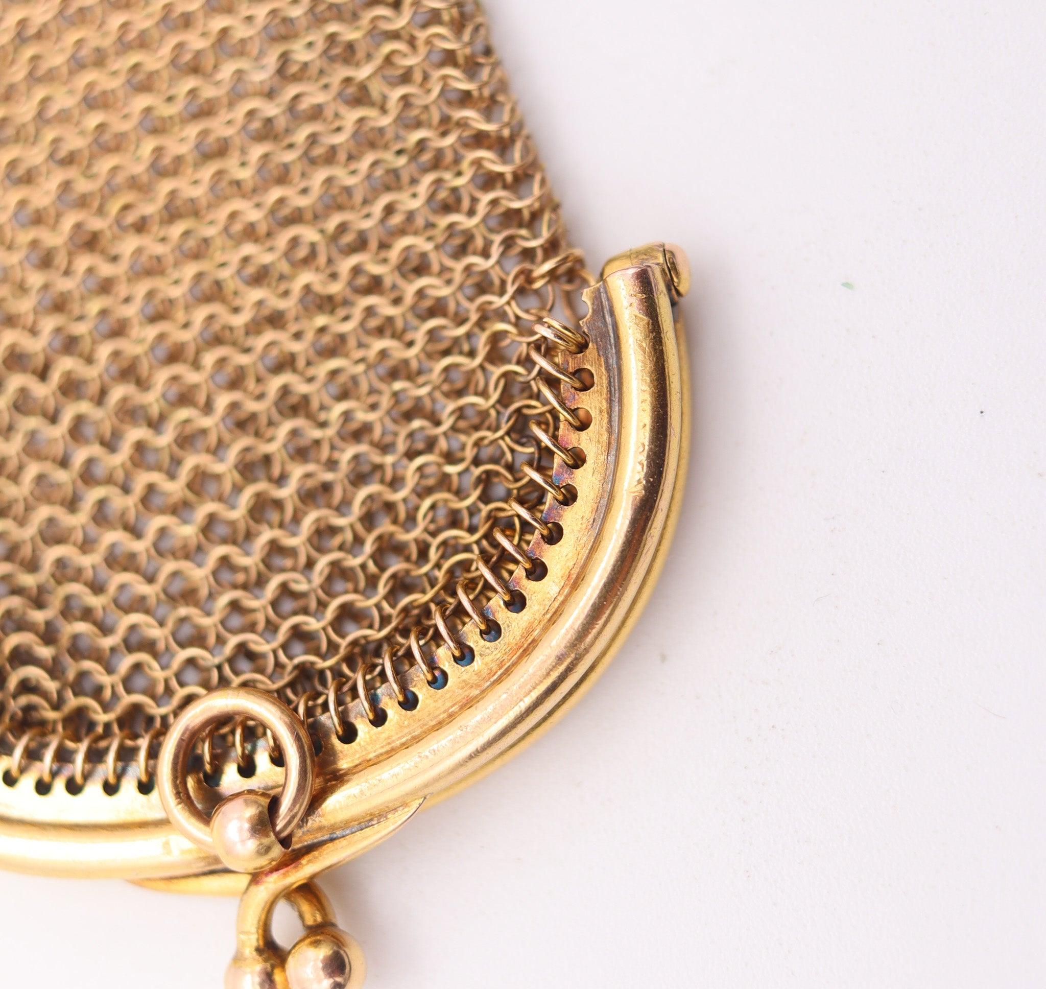 INGHILTERRA 1900 Ciondolo vittoriano a maglia in oro giallo massiccio 18Kt in vendita 1