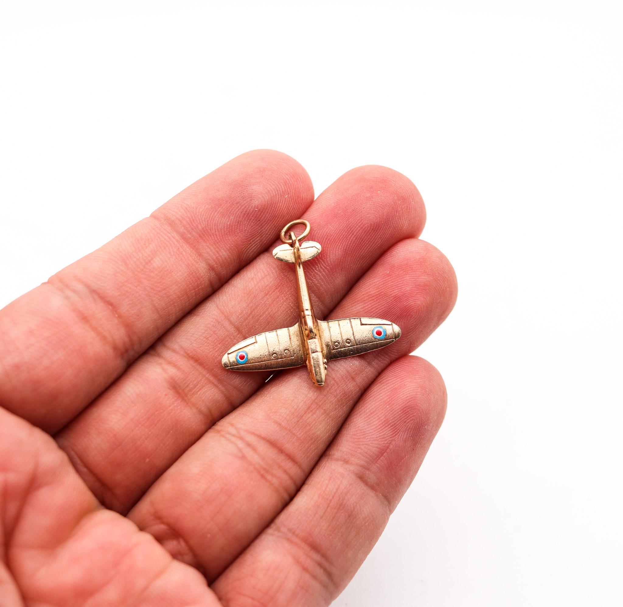 England 1950 Post War Enameled Airplane Pendant Charm In 9Kt Yellow Gold For Sale 1