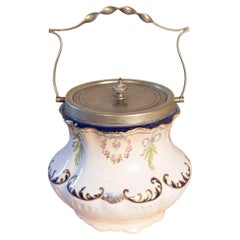 Pot en porcelaine Crescent Ware des années 1890 avec motifs floraux et couvercle EPNS
