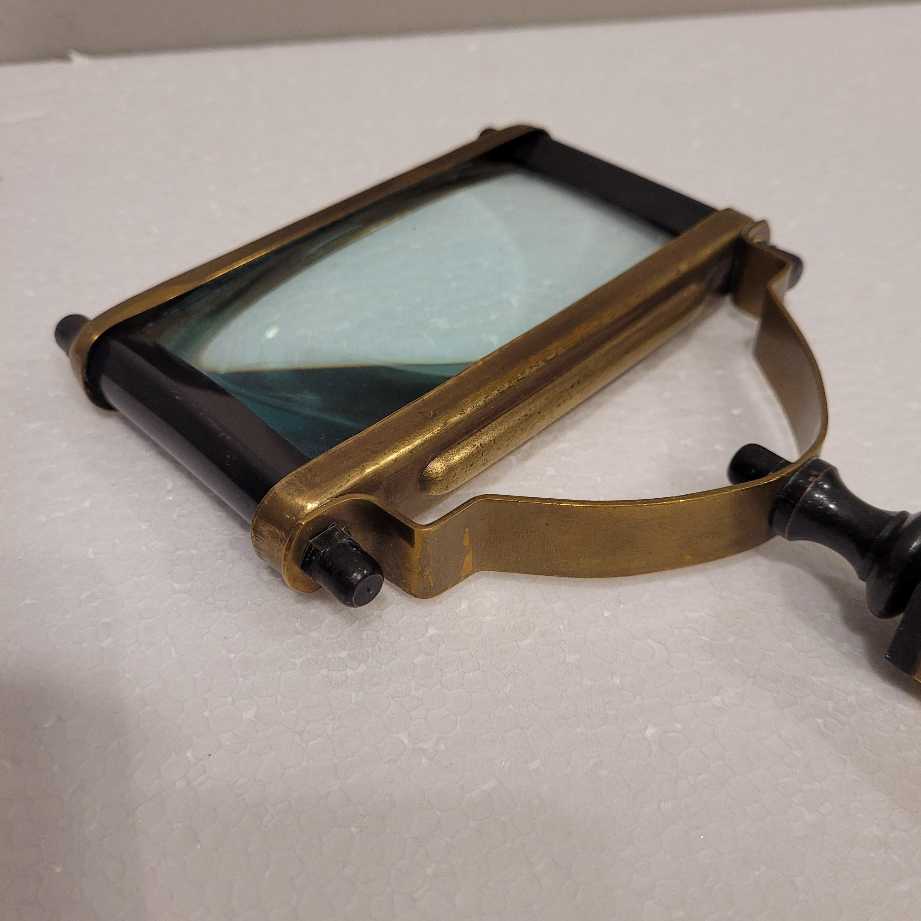 England Hand magnifying glass / Magnifying lens, Antler and metal 2
