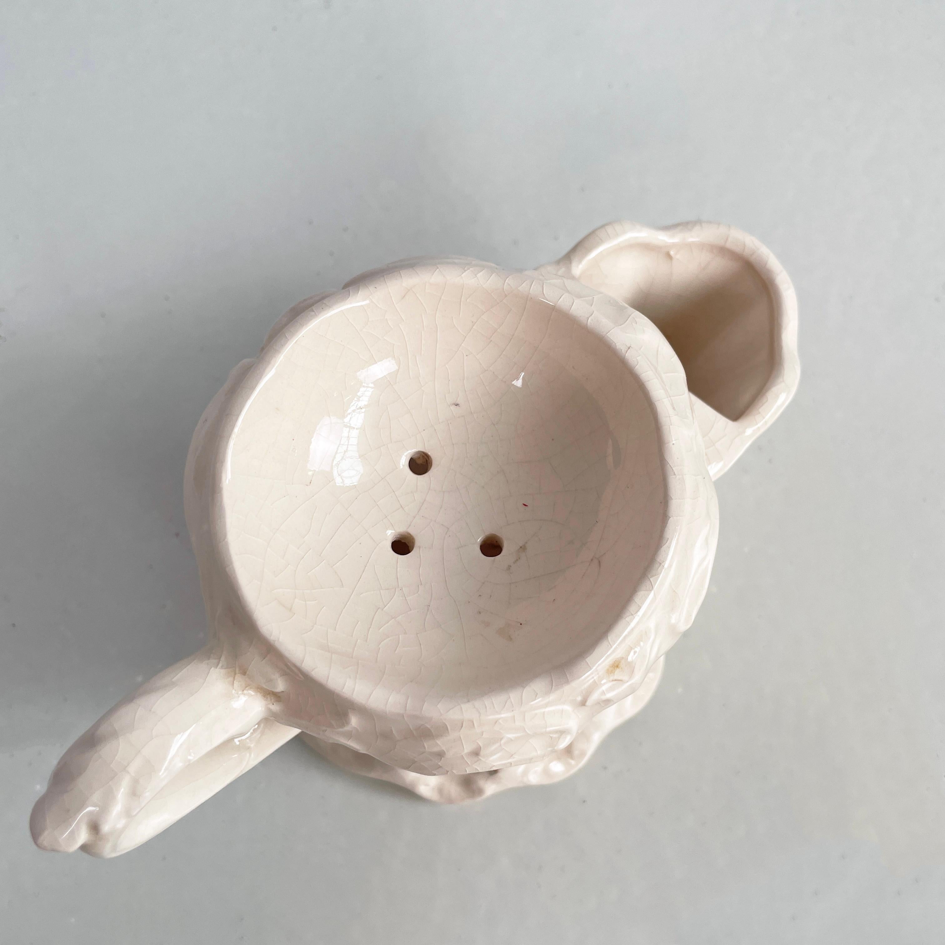 England Barber-Truhe aus weißer Keramik aus der Mitte des Jahrhunderts von Staffordshire, 1900er Jahre (Englisch) im Angebot