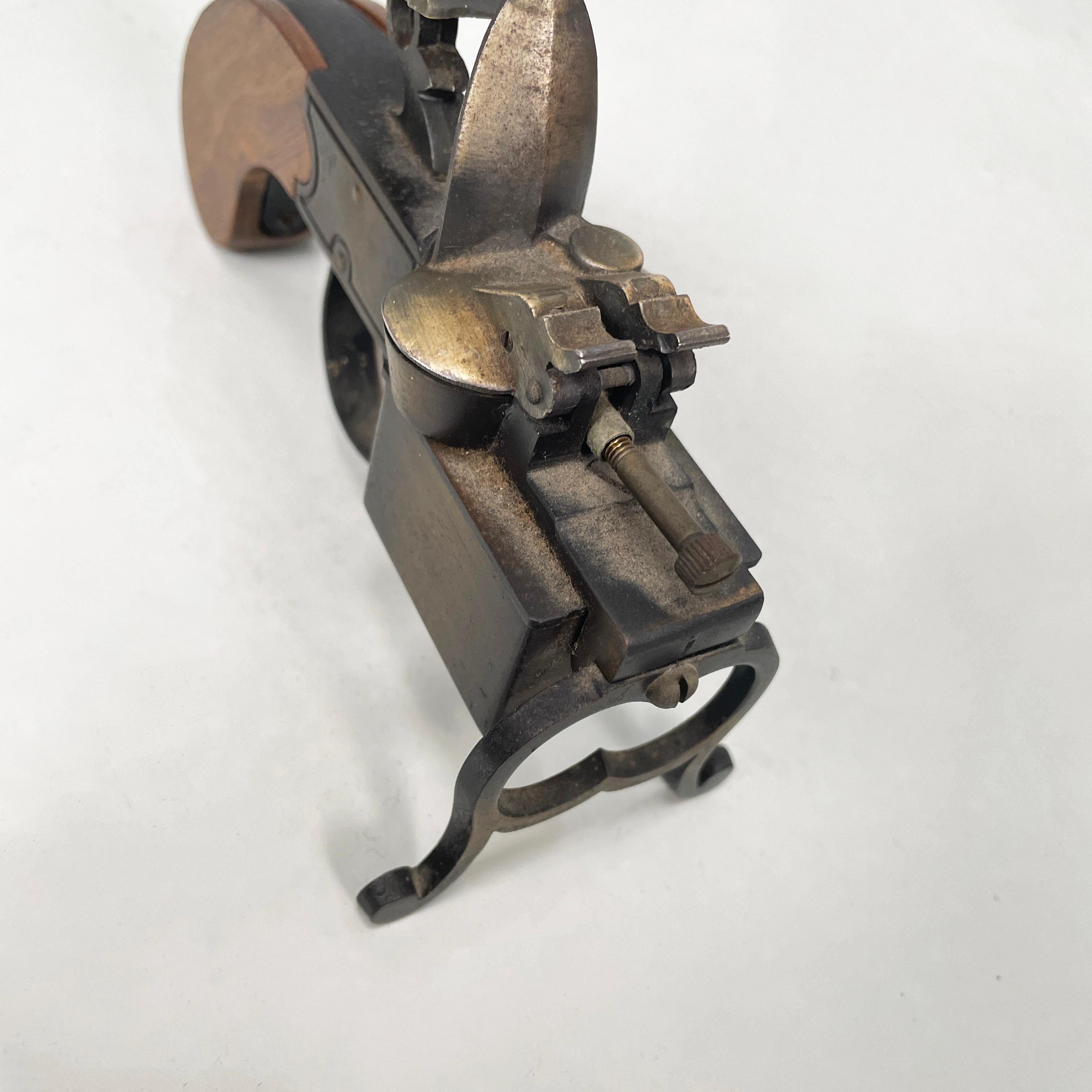 England mid-century modern Lighter Tinder Pistol by Dunhill, 1930-1940s 1