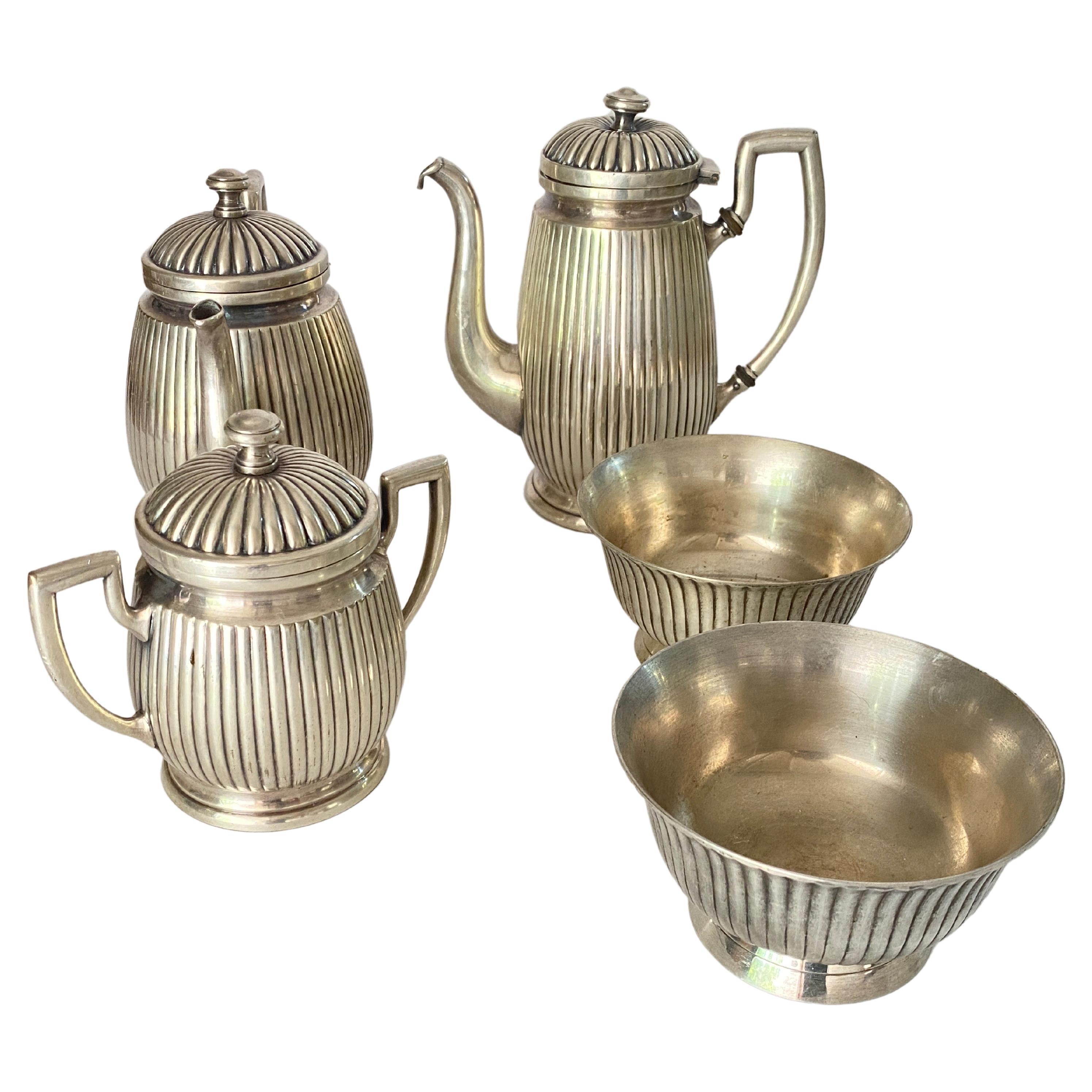 England Silvered Metal 5 Pieces of Coffee Tea Service Silver Color 20th Century For Sale
