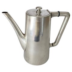 Angleterre Pot à café en métal argenté Silver Color 20th Century Signed