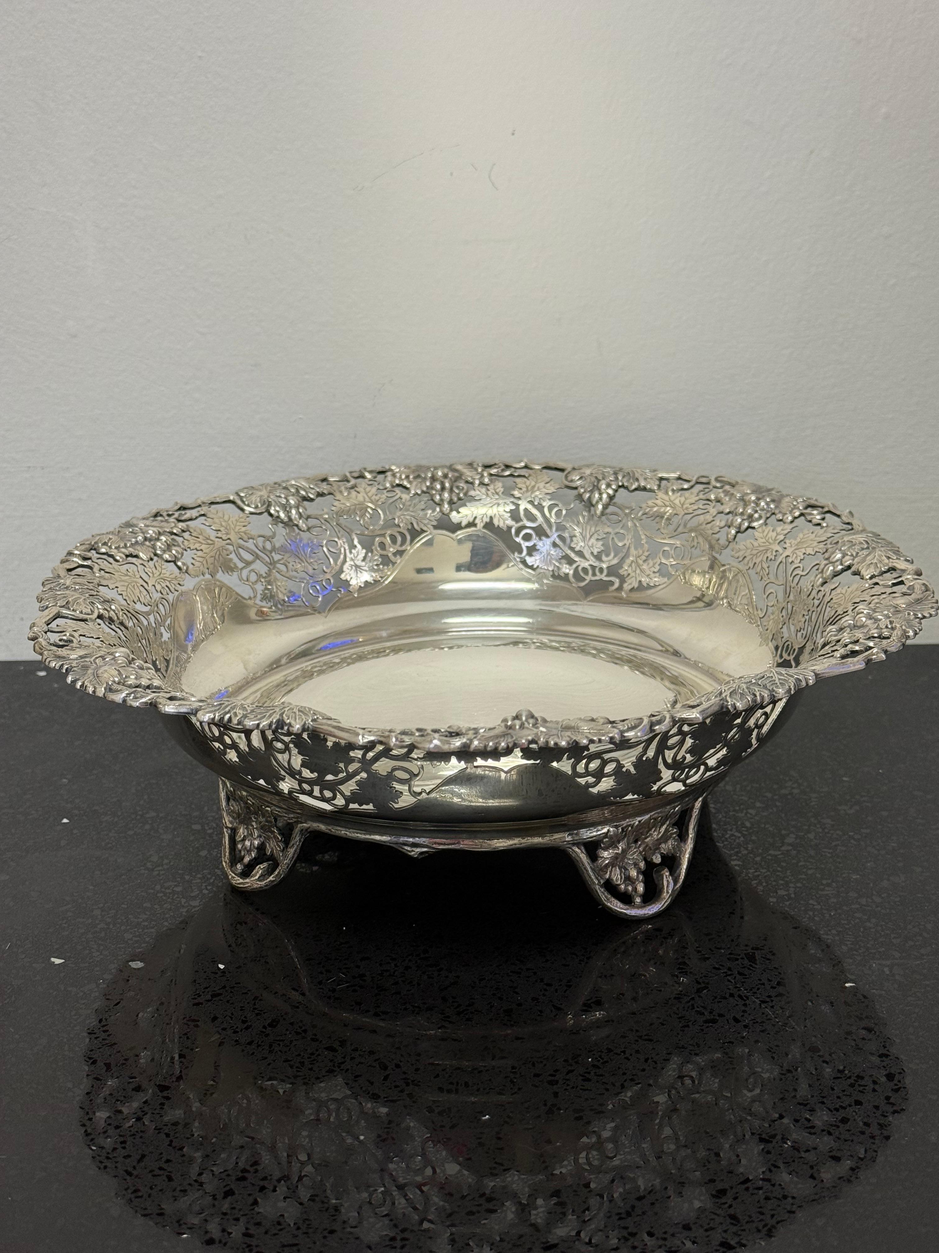 Ciotola floreale in argento Sterling England in vendita 7