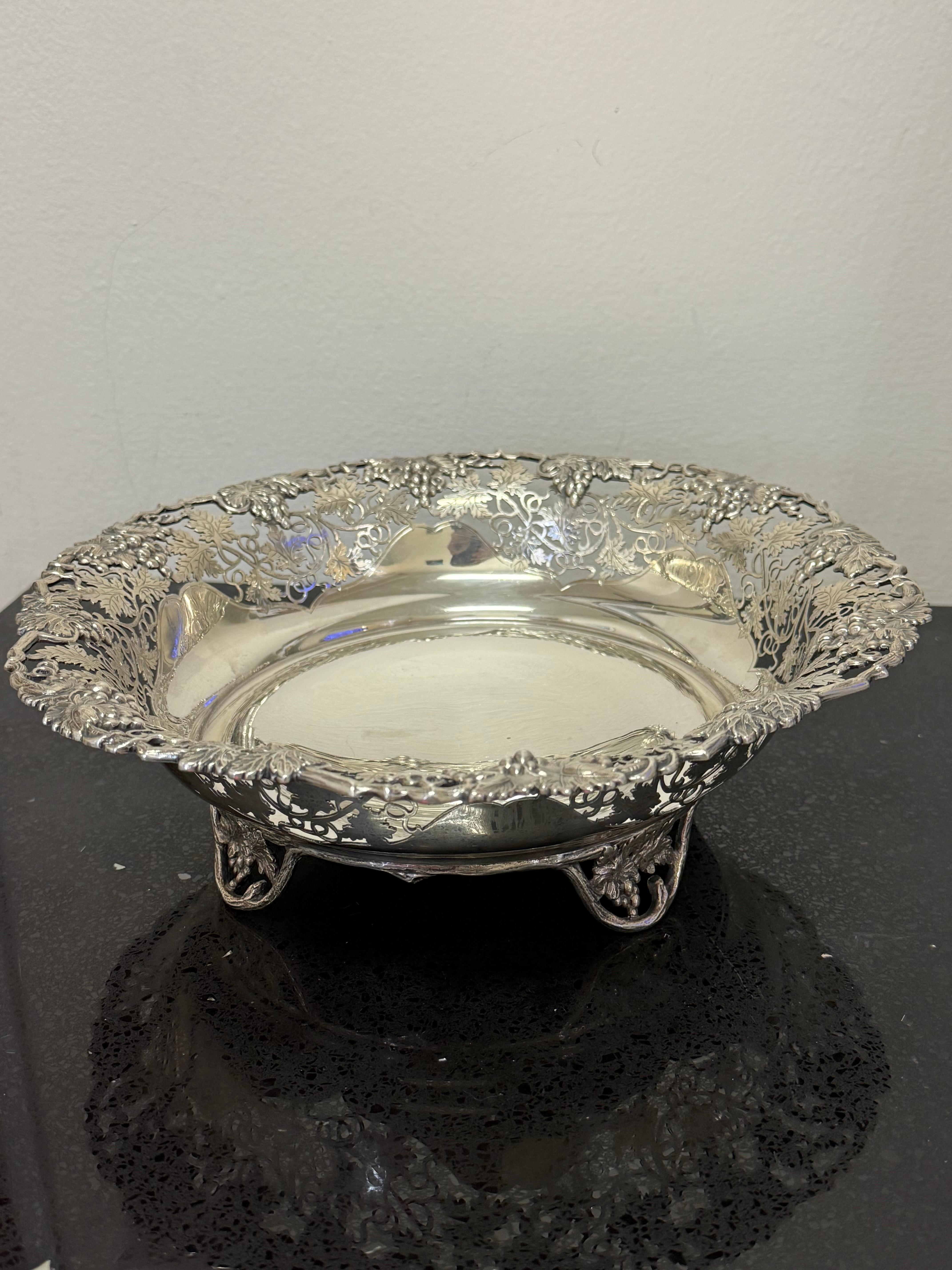 Ciotola floreale in argento Sterling England in vendita 2