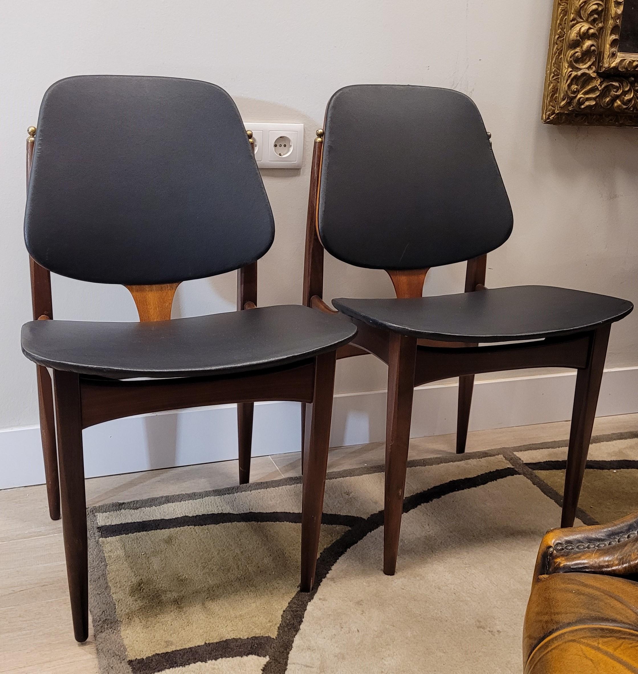 England wood black leather pair  Elliotts of Newbury Chairs  For Sale 9