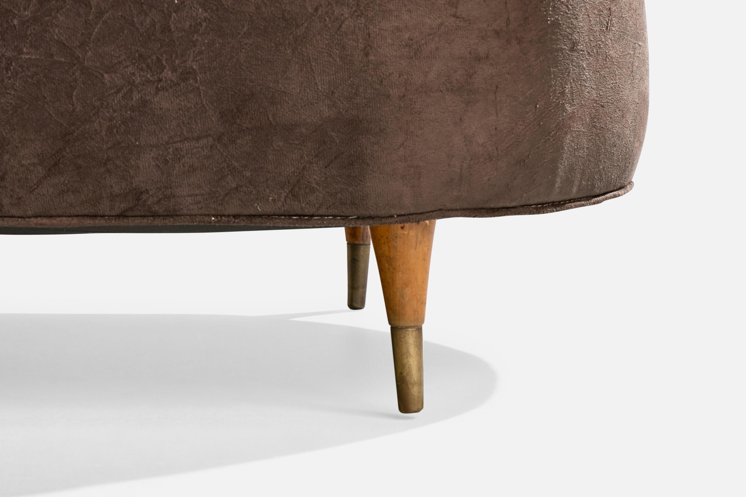 Englander & Bonta Attribution, Sofa, Velvet, Wood, Brass, Argentina, 1950s For Sale 4