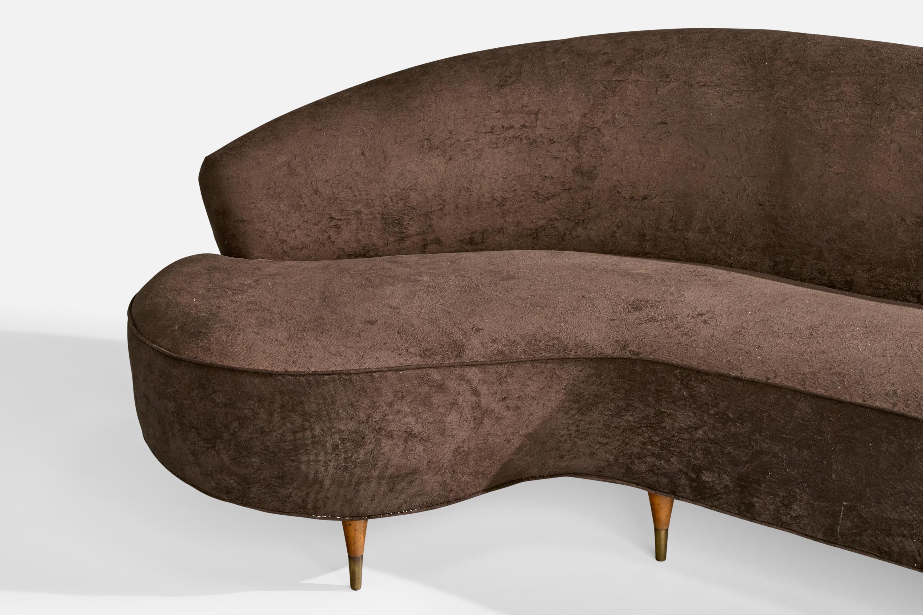 Englander & Bonta Attribution, Sofa, Velvet, Wood, Brass, Argentina, 1950s For Sale 2