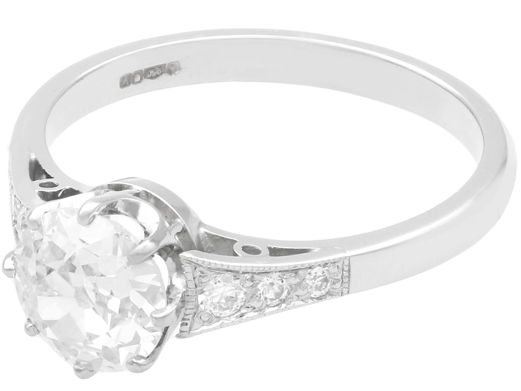 Anillo de compromiso solitario en platino y diamante inglés de 1,29 quilates Corte europeo antiguo en venta