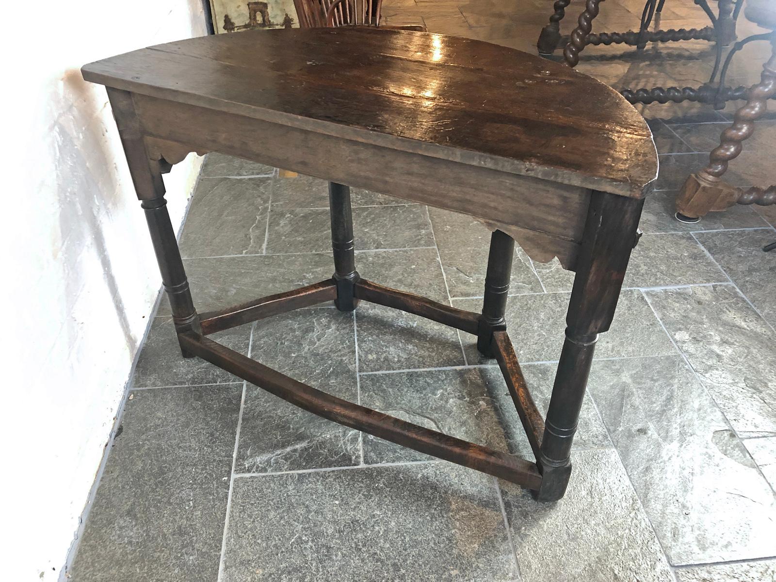 Inglés Siglo XVII Carlos I  Consola Demi-lune Roble siglo XVII en venta