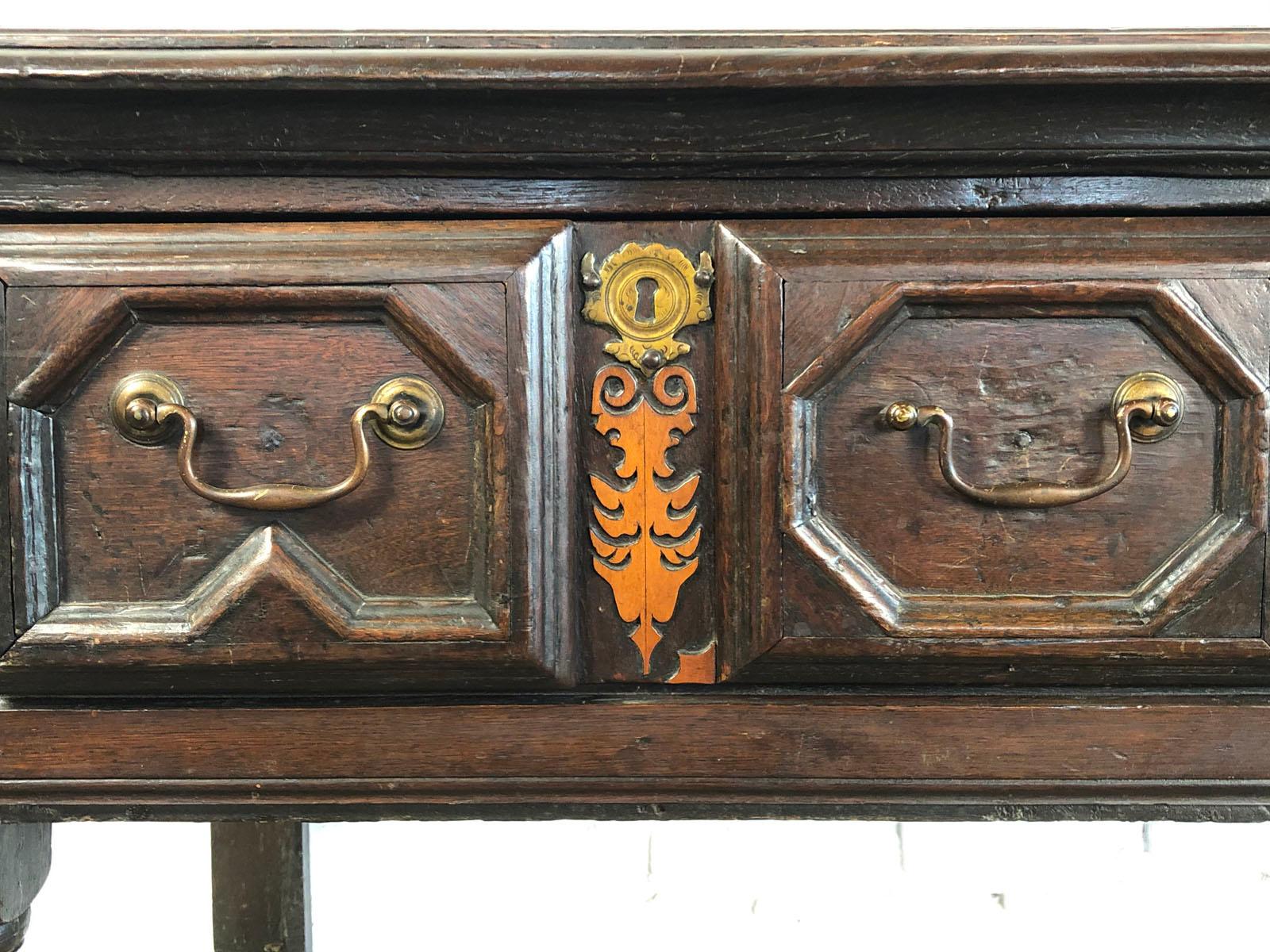English 17th Century Charles II Oak low Dresser For Sale 4