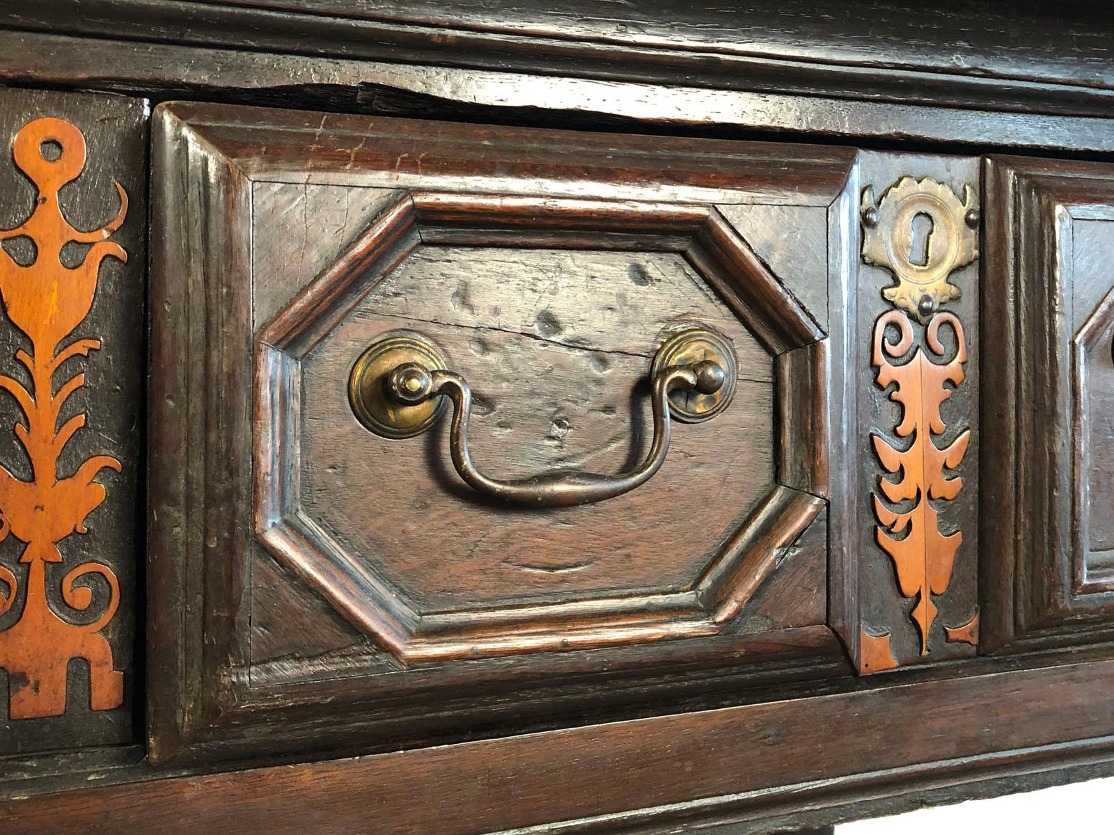 English 17th Century Charles II Oak low Dresser For Sale 5