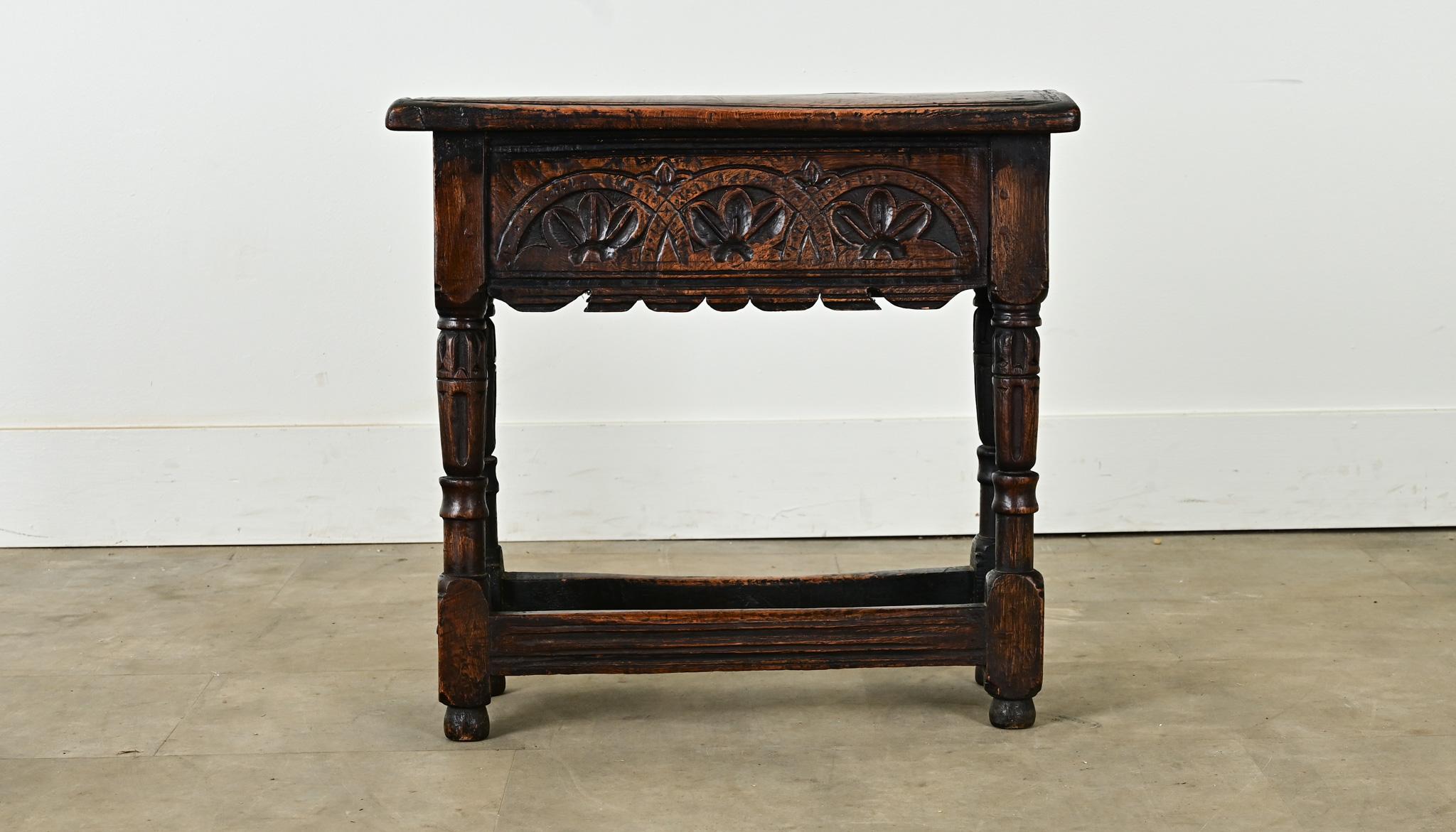 Anglais Tabouret anglais du 17e siècle de style Jacobean en vente