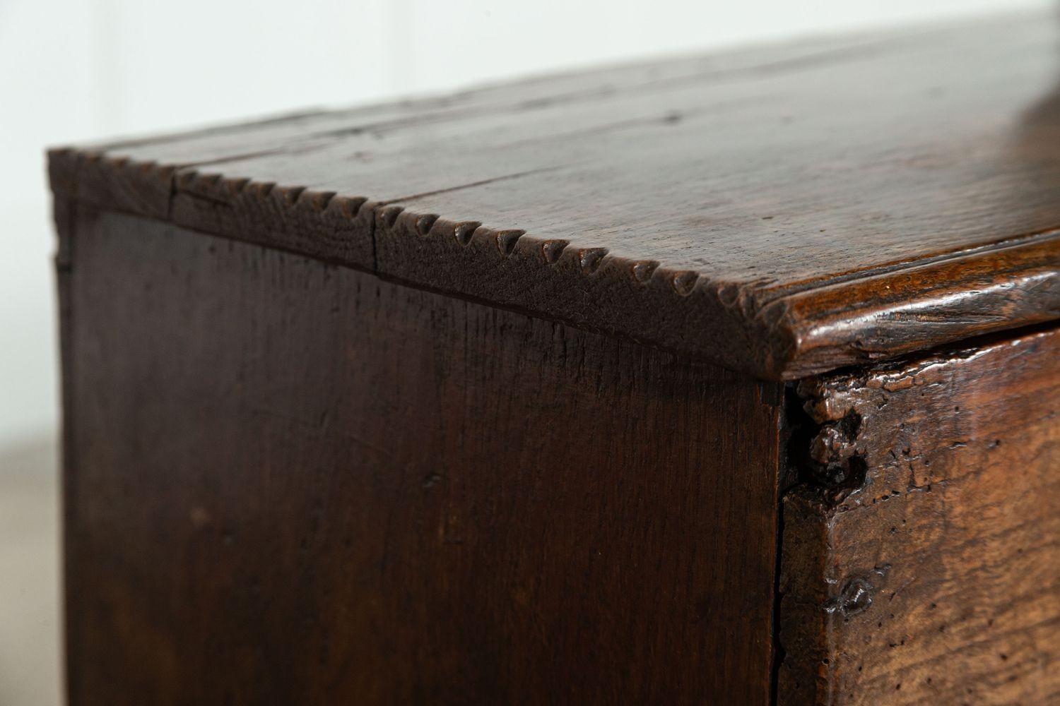 English 17thC Oak Marriage Coffer Chest in vendita 5