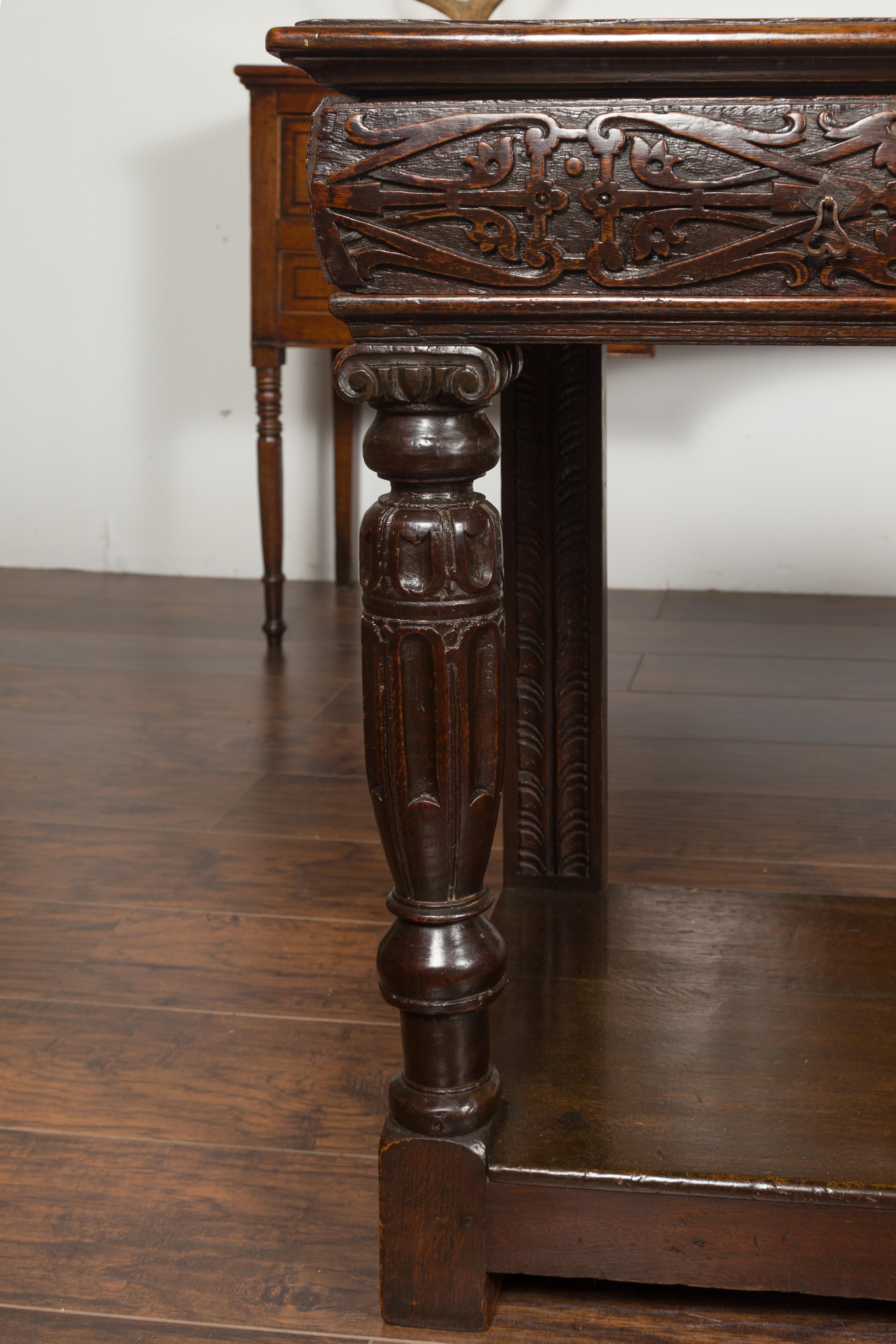 English 1800s George III Oak Console Table with Carved Drawer and Ionic Capitals For Sale 4