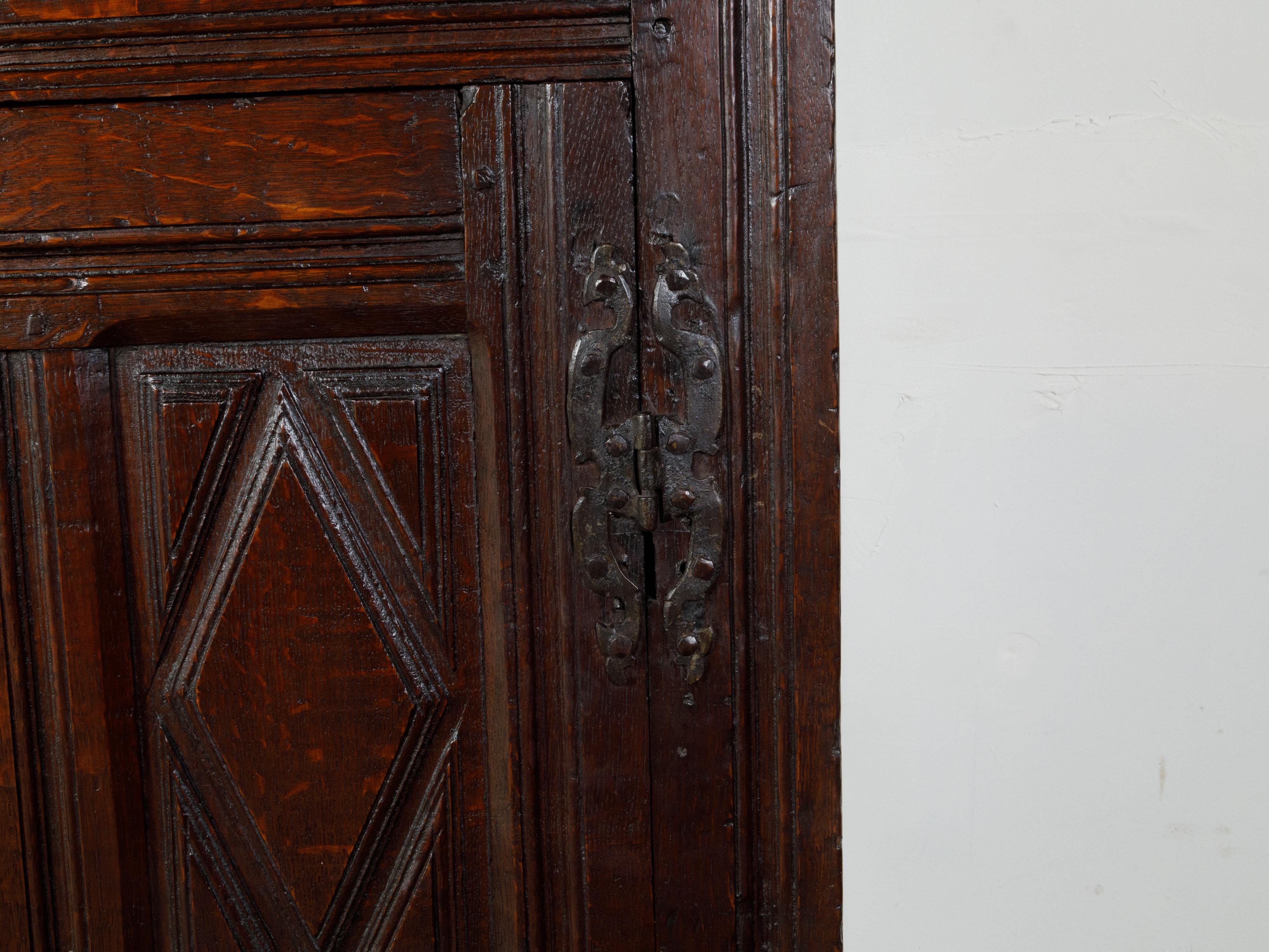 English 1800s Wooden Court Cupboard with Doors, Drawers and Diamond Motifs For Sale 4