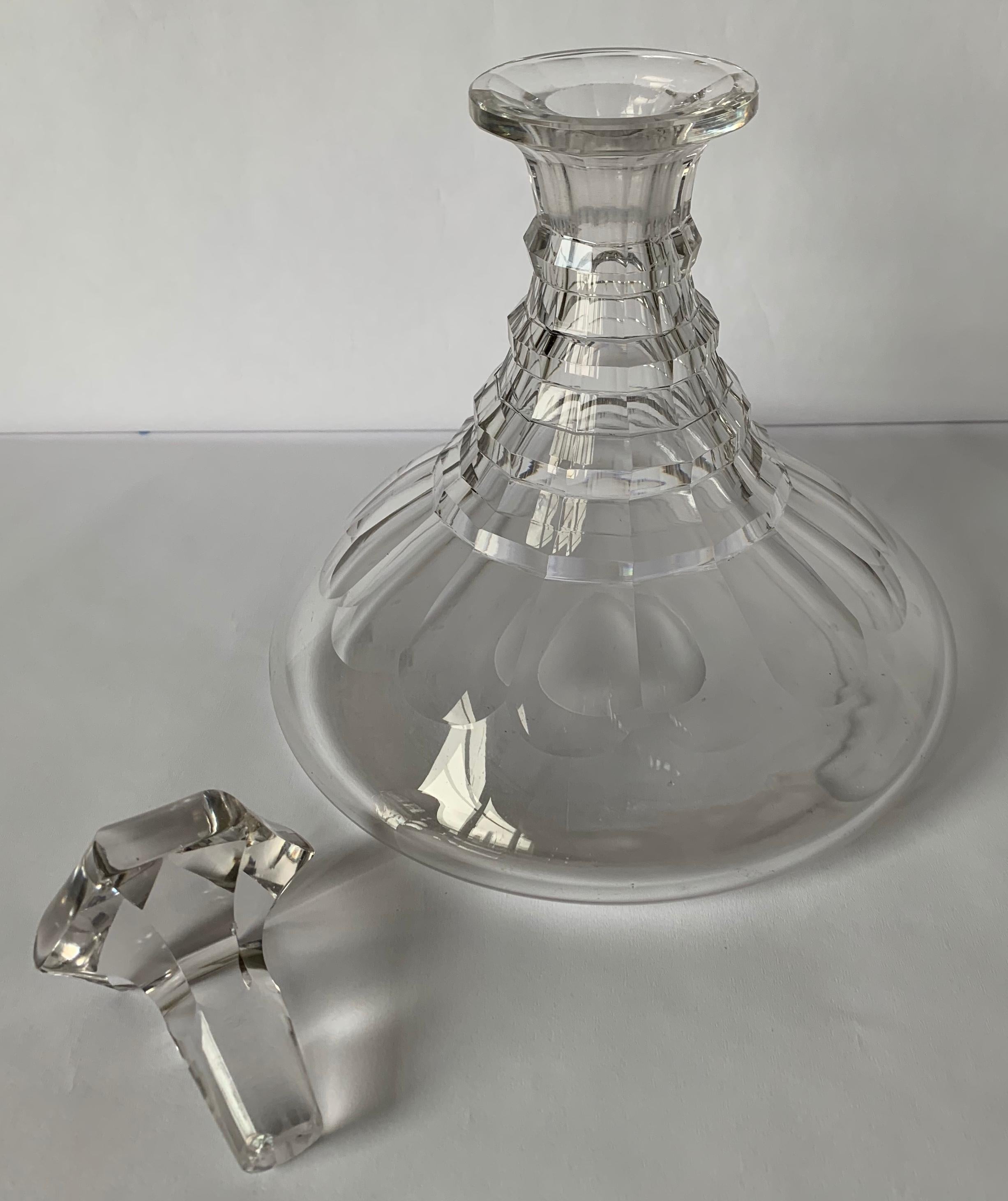 English 1810 George III Cut Glass Ships Decanter In Good Condition For Sale In Stamford, CT