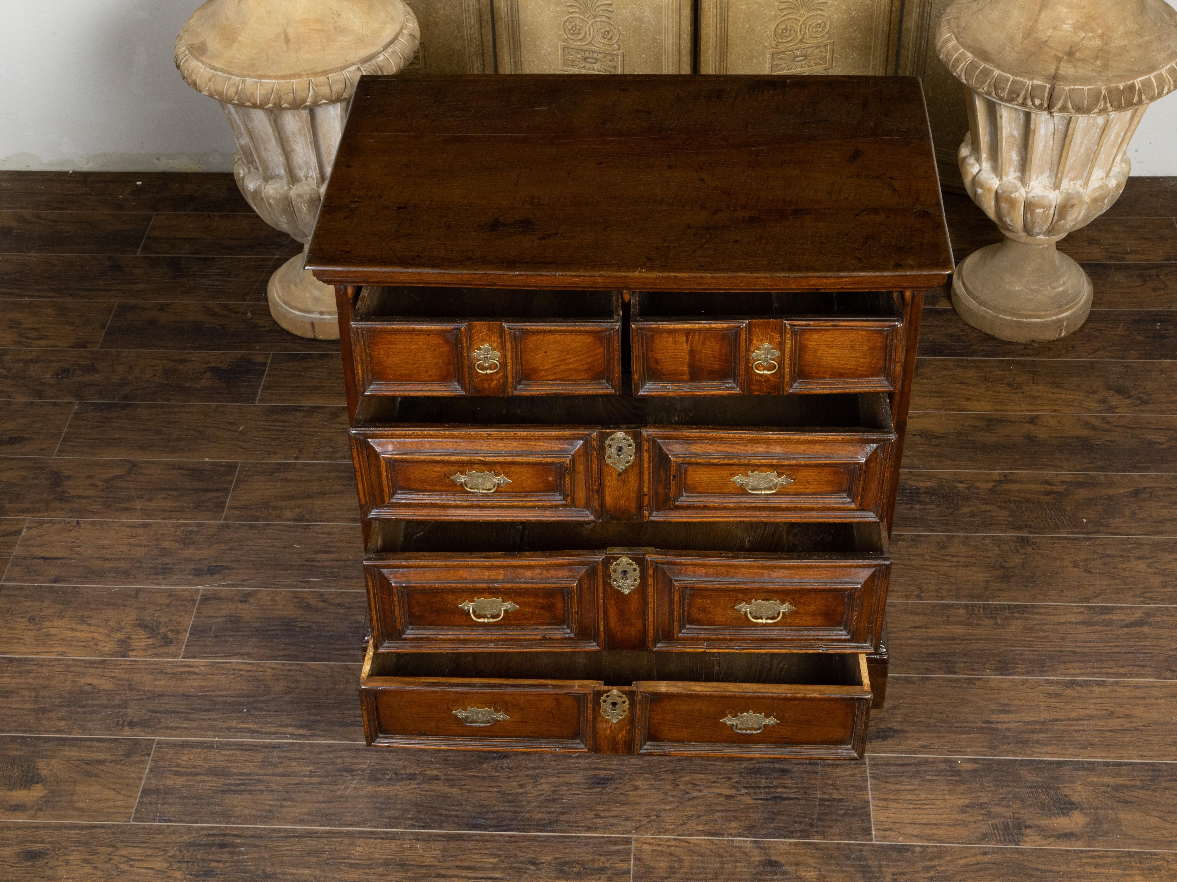 English 1810s George III Period Geometric Front Oak Chest with Five Drawers For Sale 3