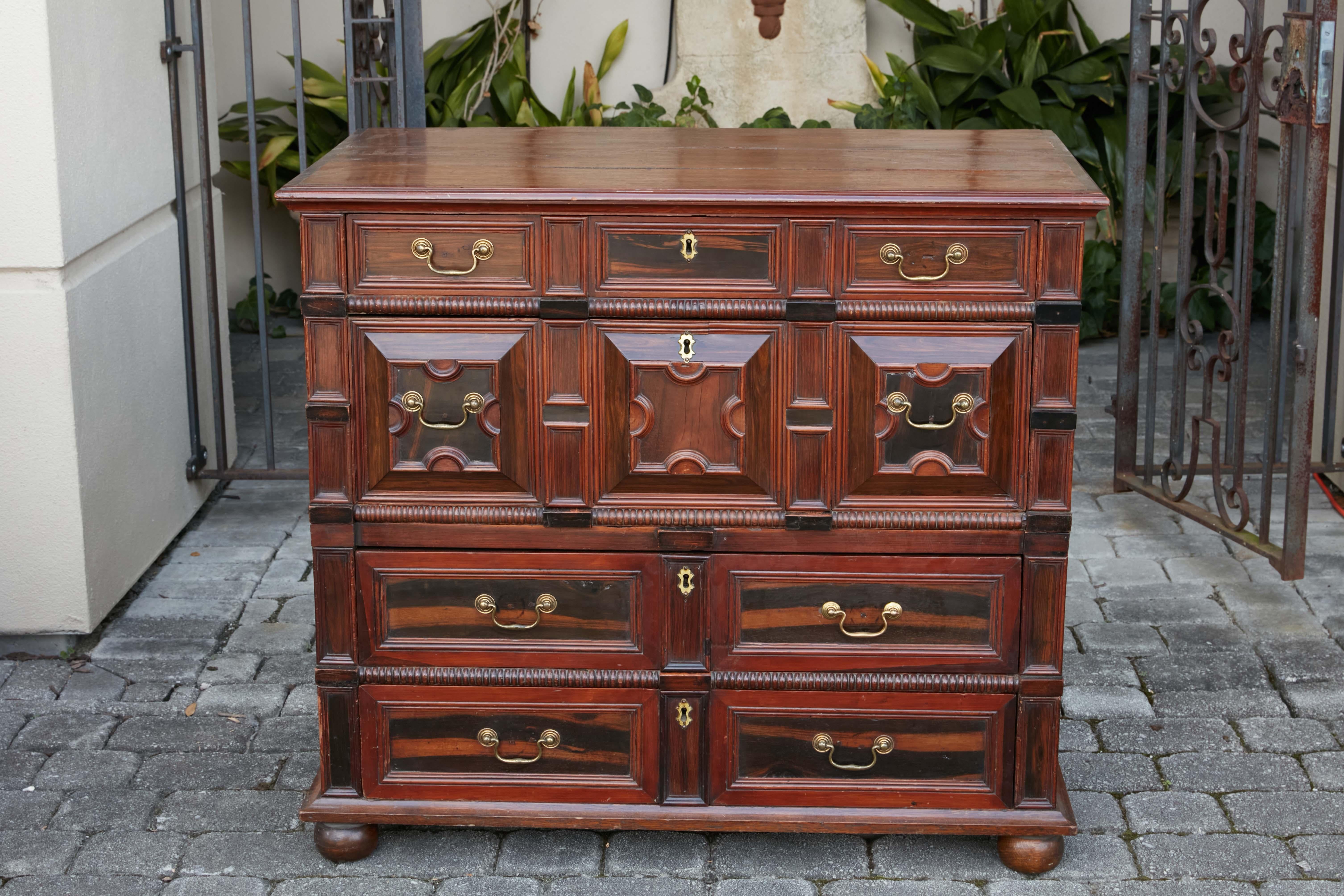 English 1810s Georgian Geometric Front Four-Drawer Chest with Macassar Ebony For Sale 6