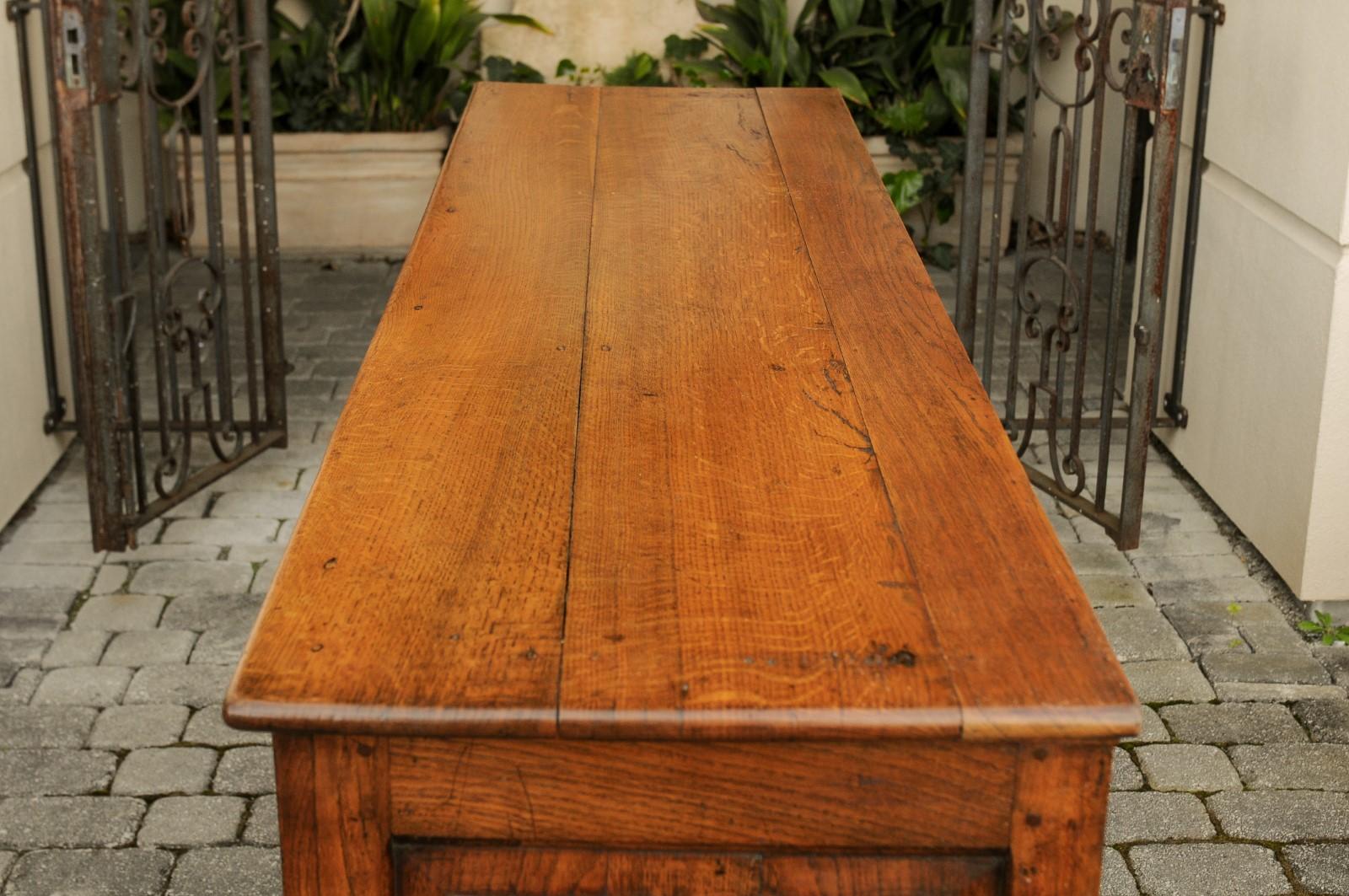 English 1820s Georgian Oak Enfilade with Drawers, Doors and Metal Hinges 11