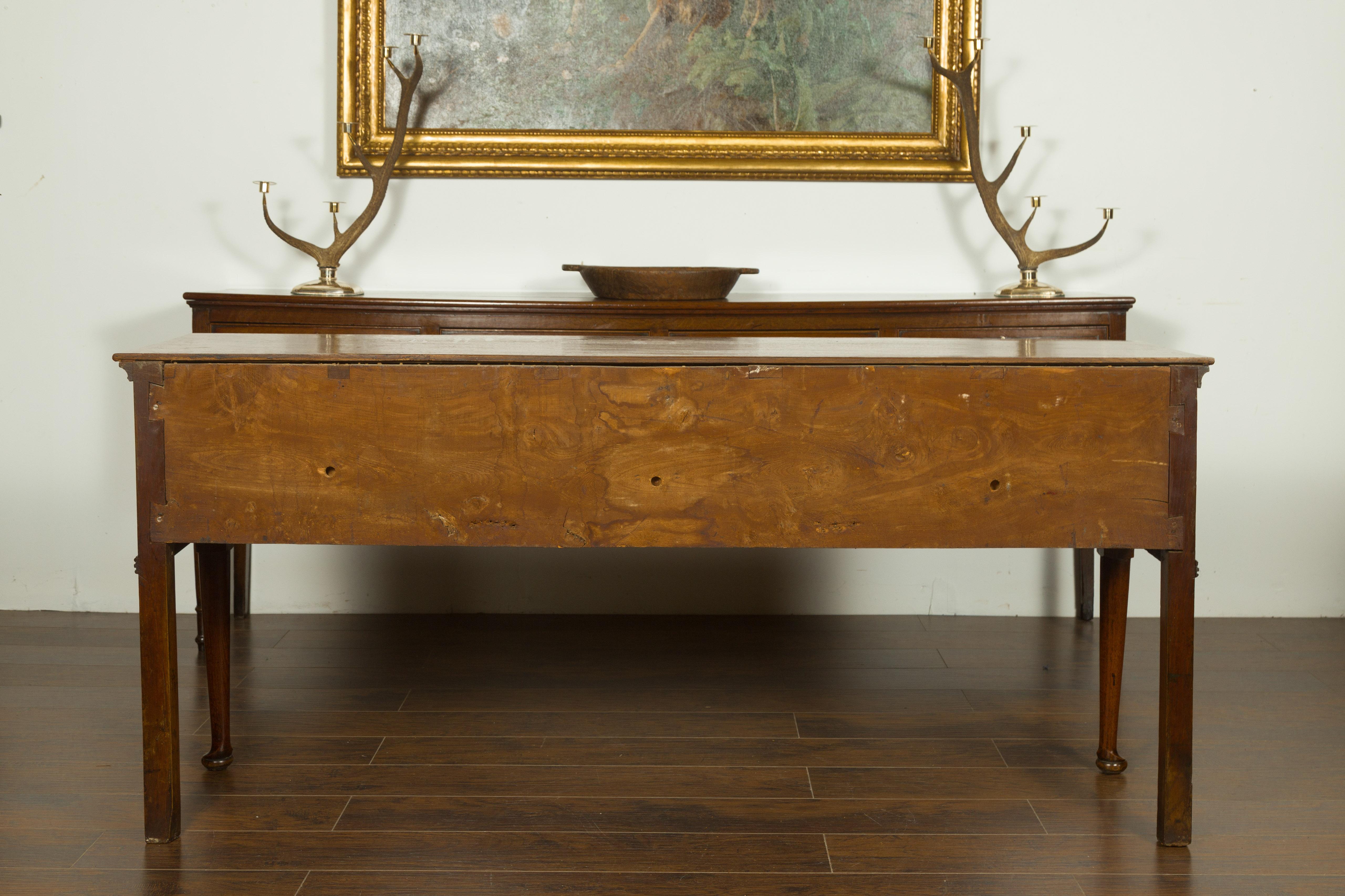 English 1820s Georgian Period Oak Dresser Base with Three Drawers and Pad Feet 13