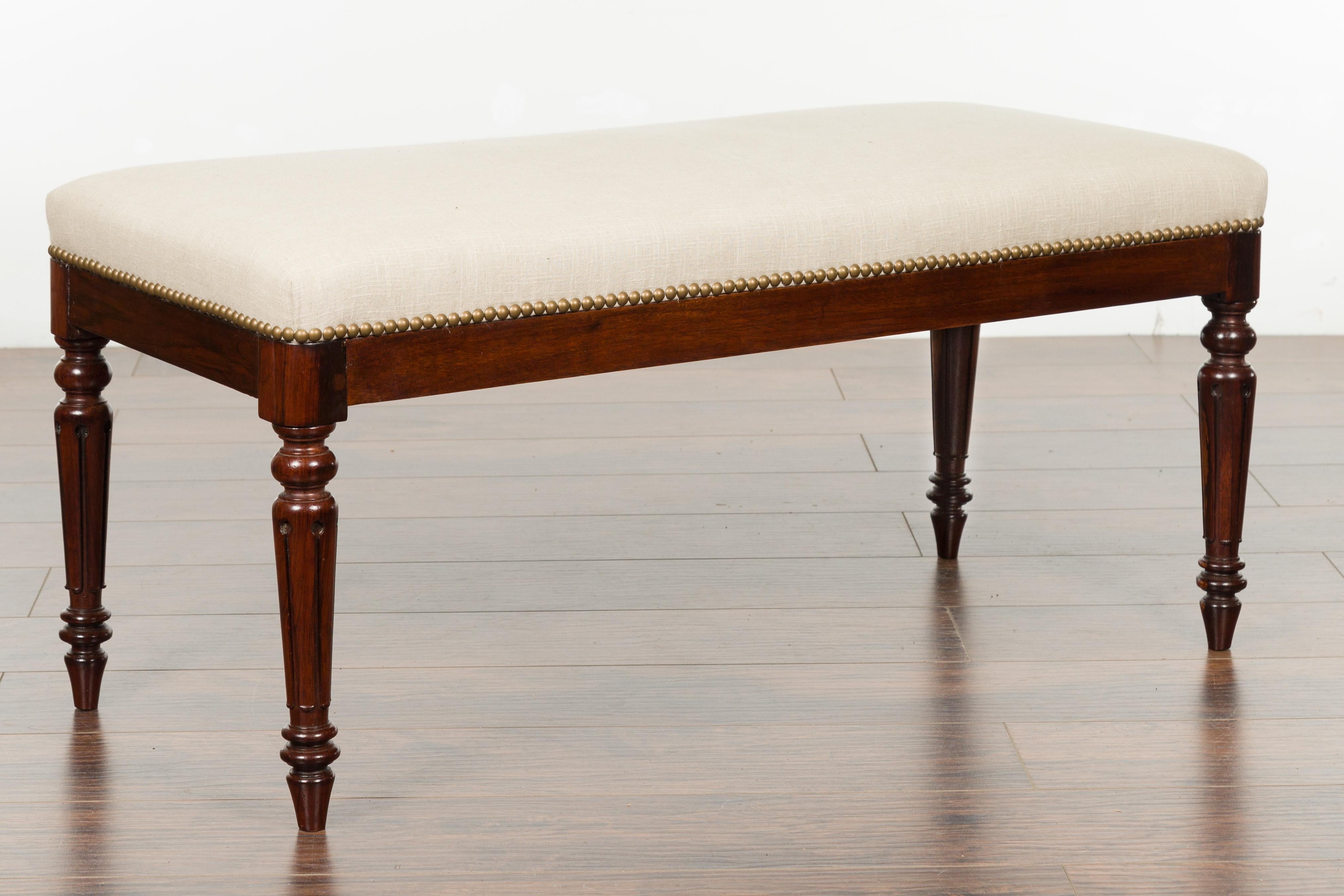 English 1820s Georgian Period Rosewood Bench with Turned Legs and New Upholstery In Good Condition In Atlanta, GA