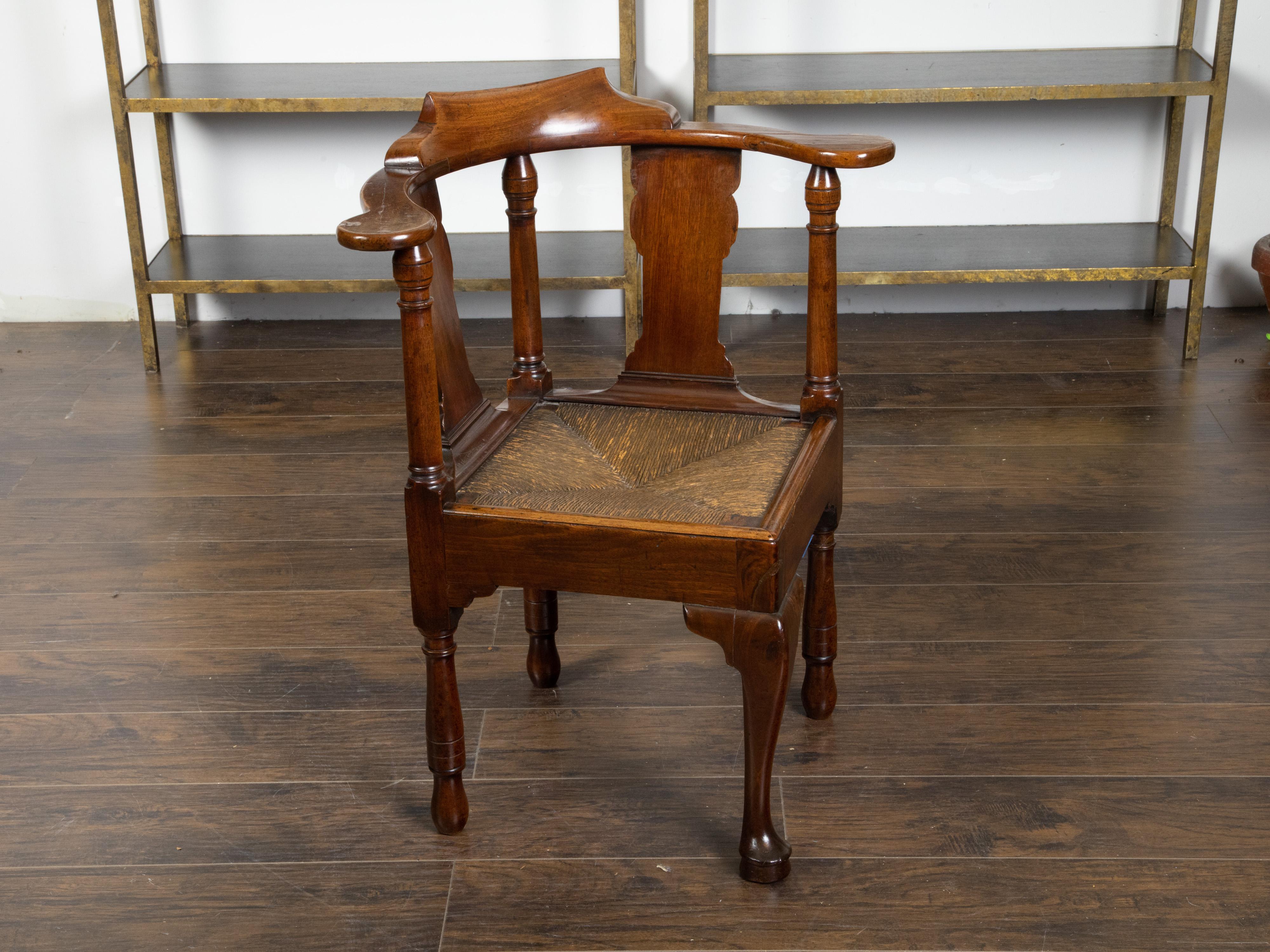 English 1820s Mahogany Corner Chair with Rush Seat and Cabriole Leg 2
