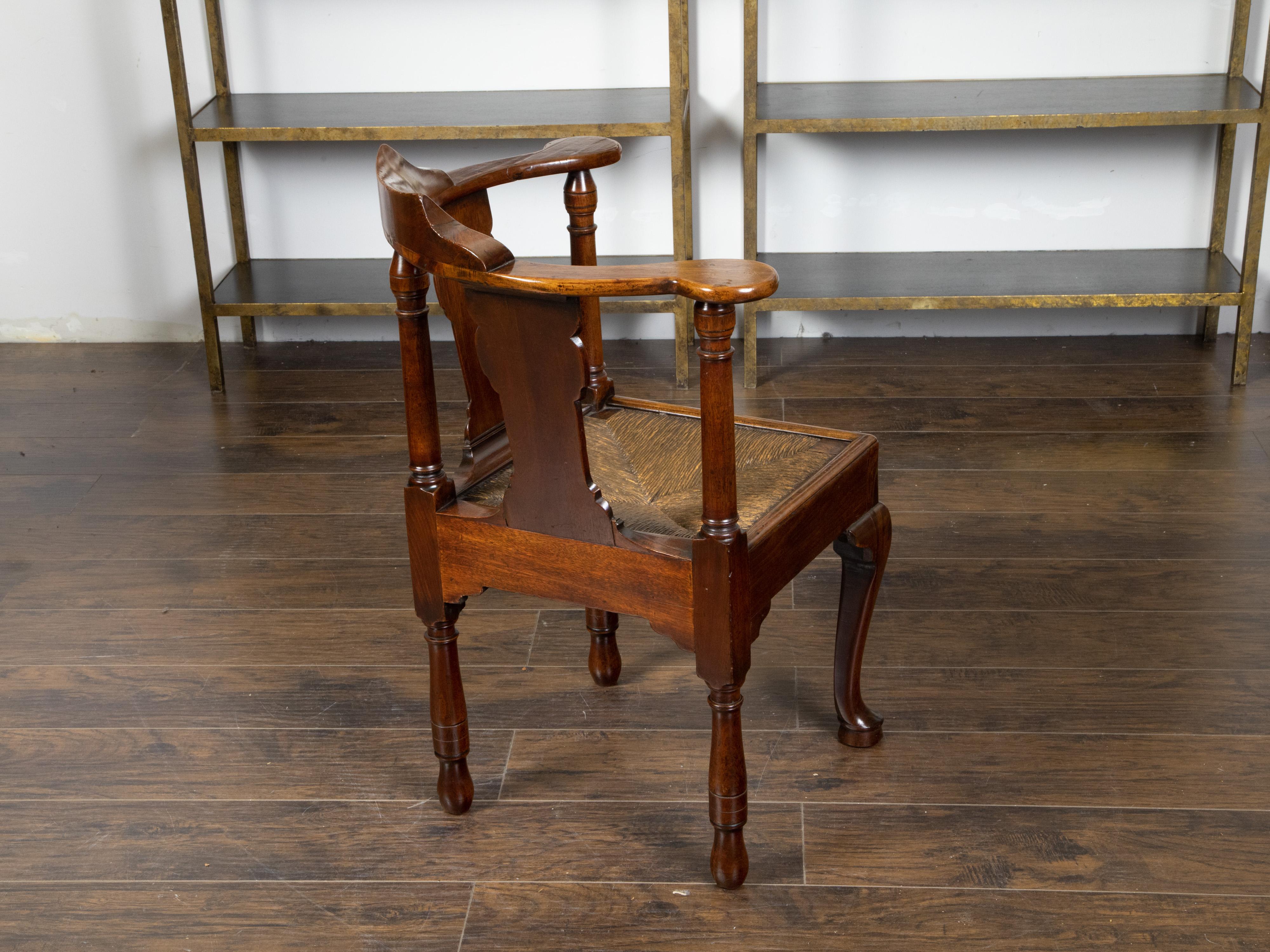 English 1820s Mahogany Corner Chair with Rush Seat and Cabriole Leg 4